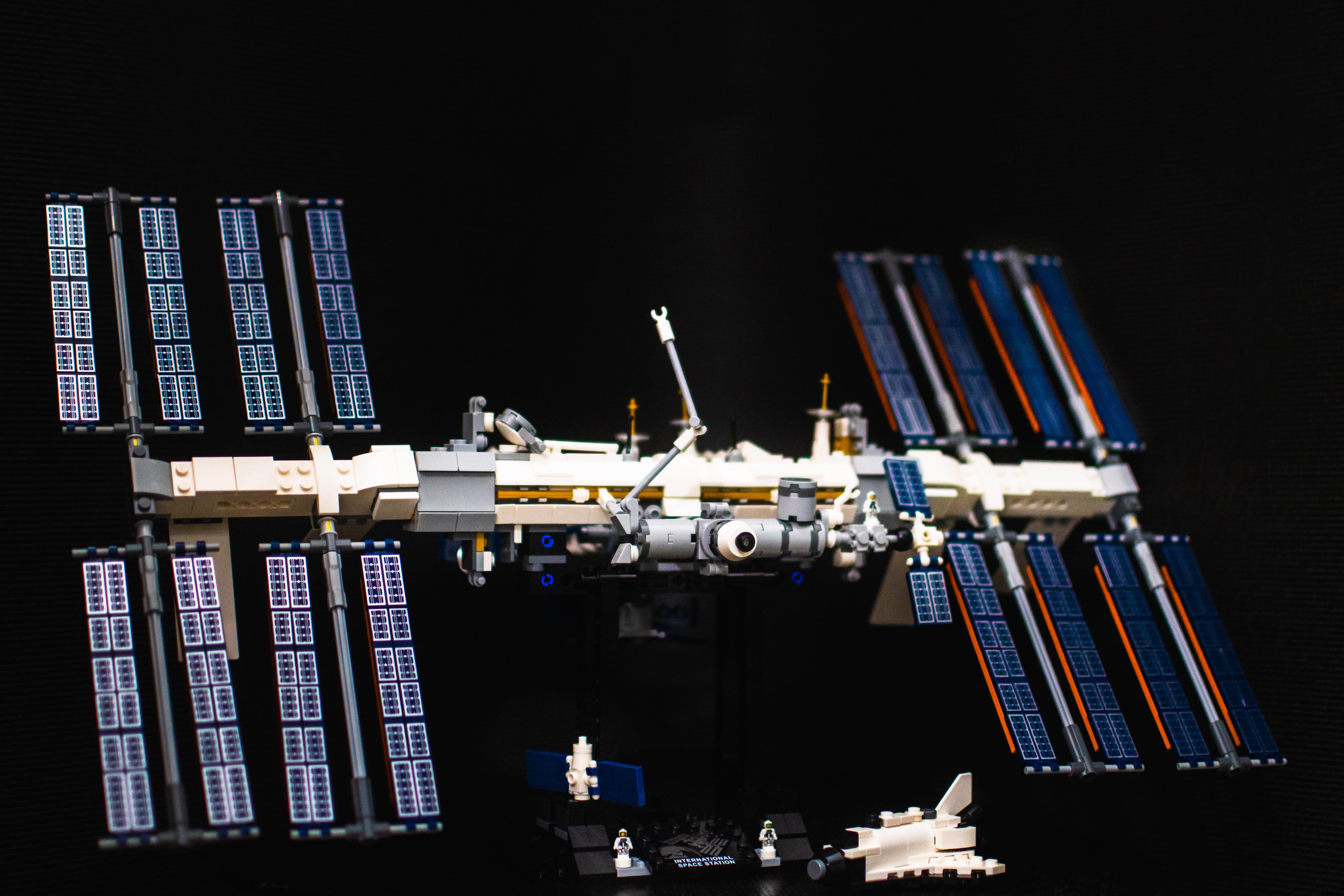 First lego set! International Space Station 21321, so excited!! r/lego