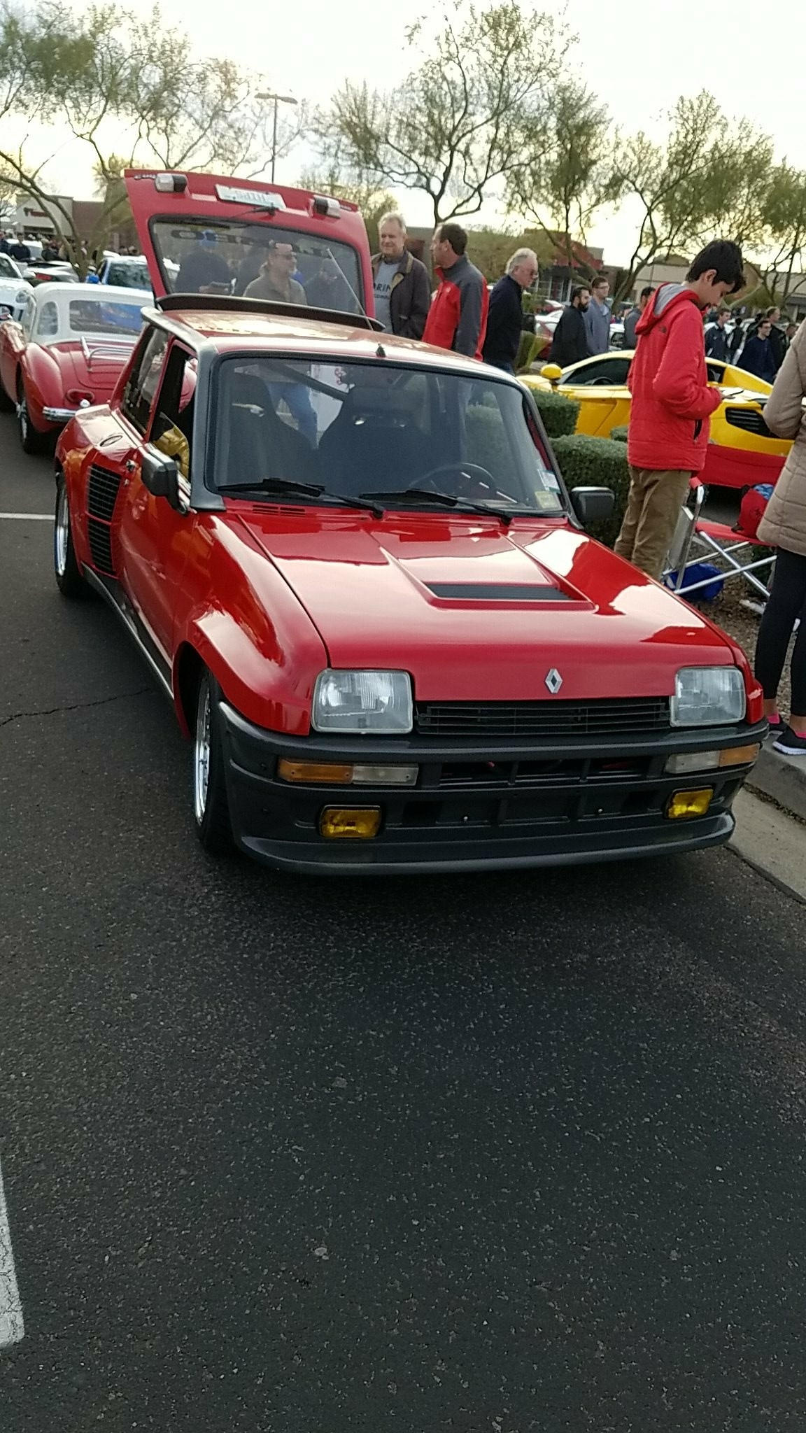 Cars and Coffee Scottsdale, AZ [Renault R5 Turbo] r/spotted