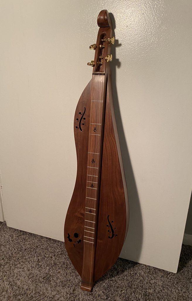 Hourdrop dulcimer made by Warren A. May in Berea, KY r/Dulcimer