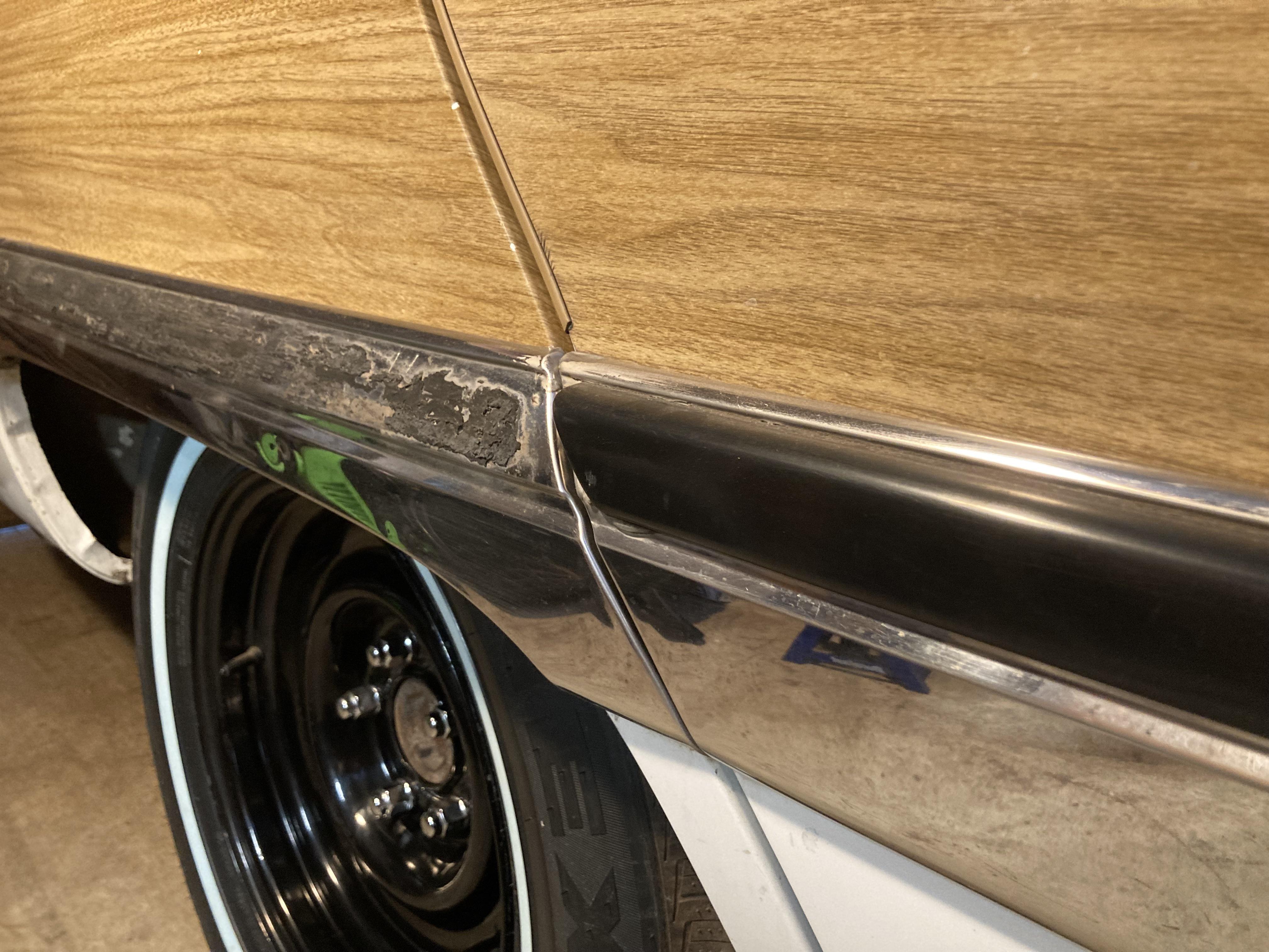 Advice on cleaning, reattaching rubber sidemolding (‘94 Roadmaster wagon) r/Detailing