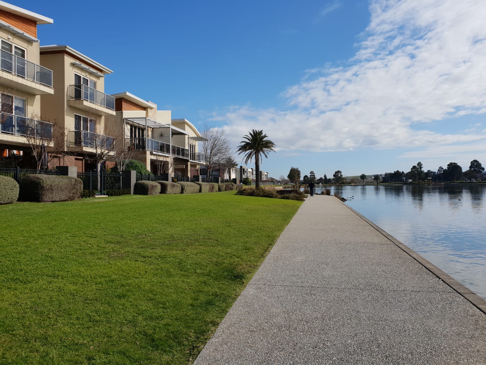 Lakeside Pakenham r/melbourne
