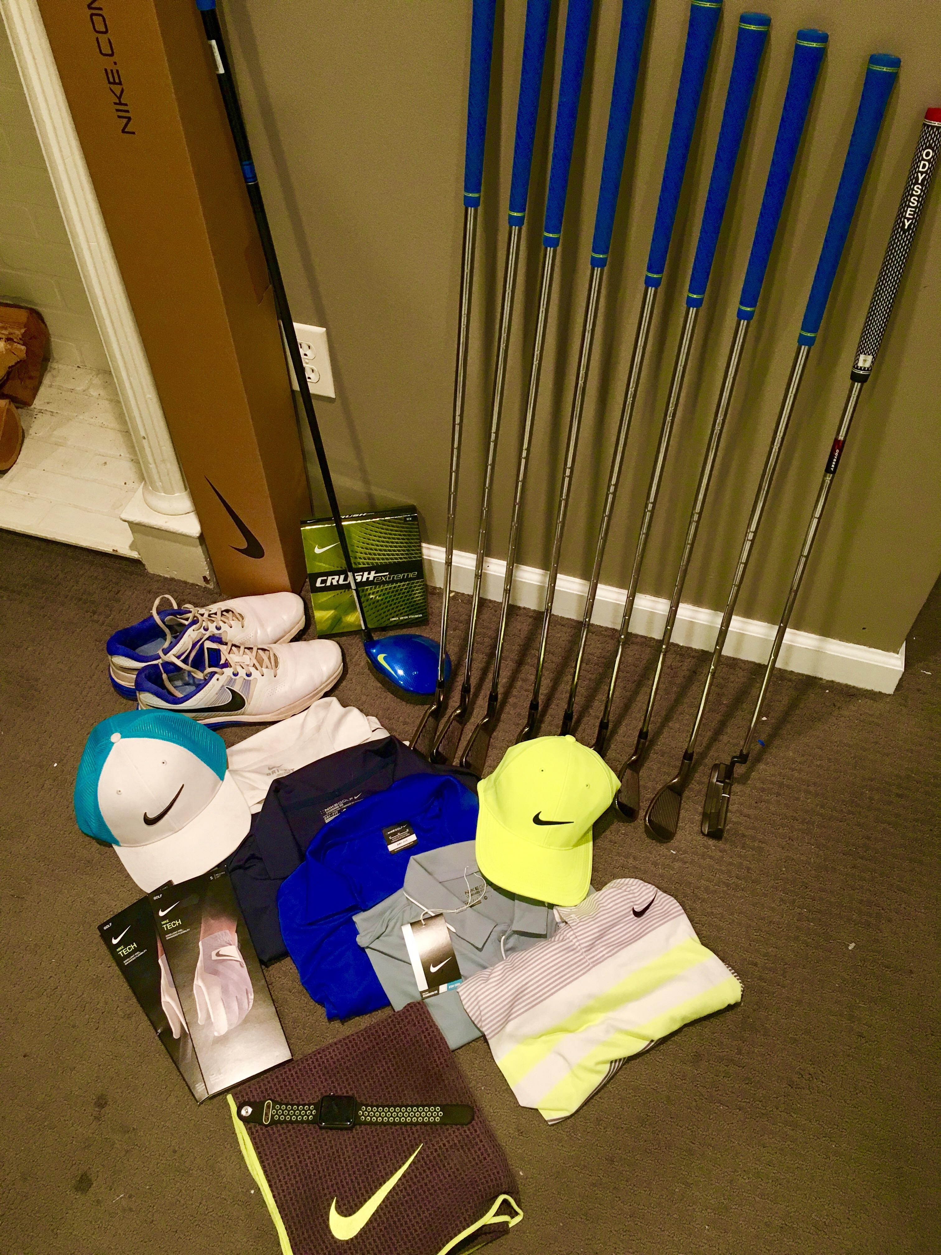 I'm a whore for Nike Golf gear. Partially thanks to Ross and Marshalls