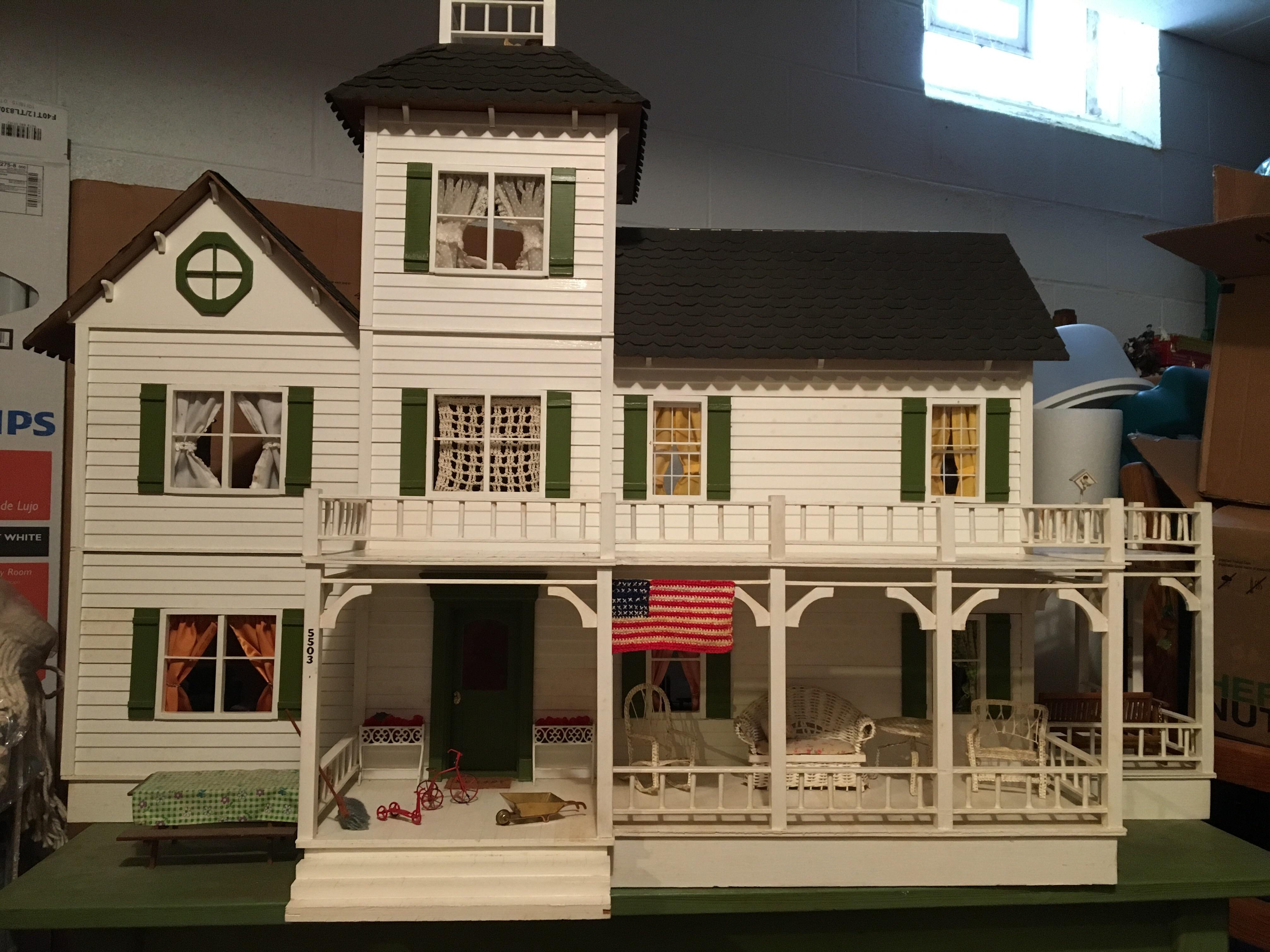 Hello! I am seeking wise counsel on my mother’s Victorian(?) dollhouse