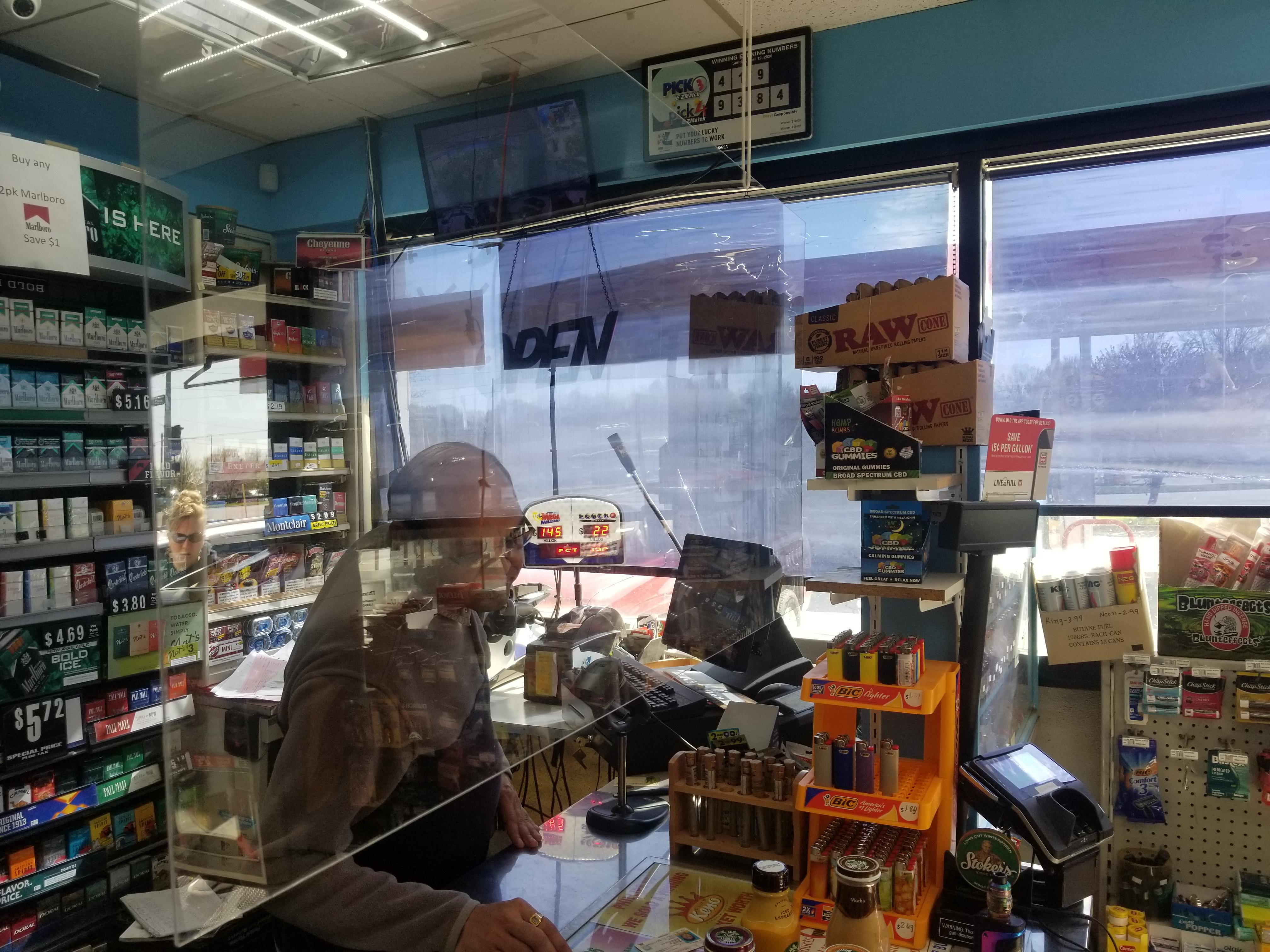 Gas station attendant made his own cough shield r/pics