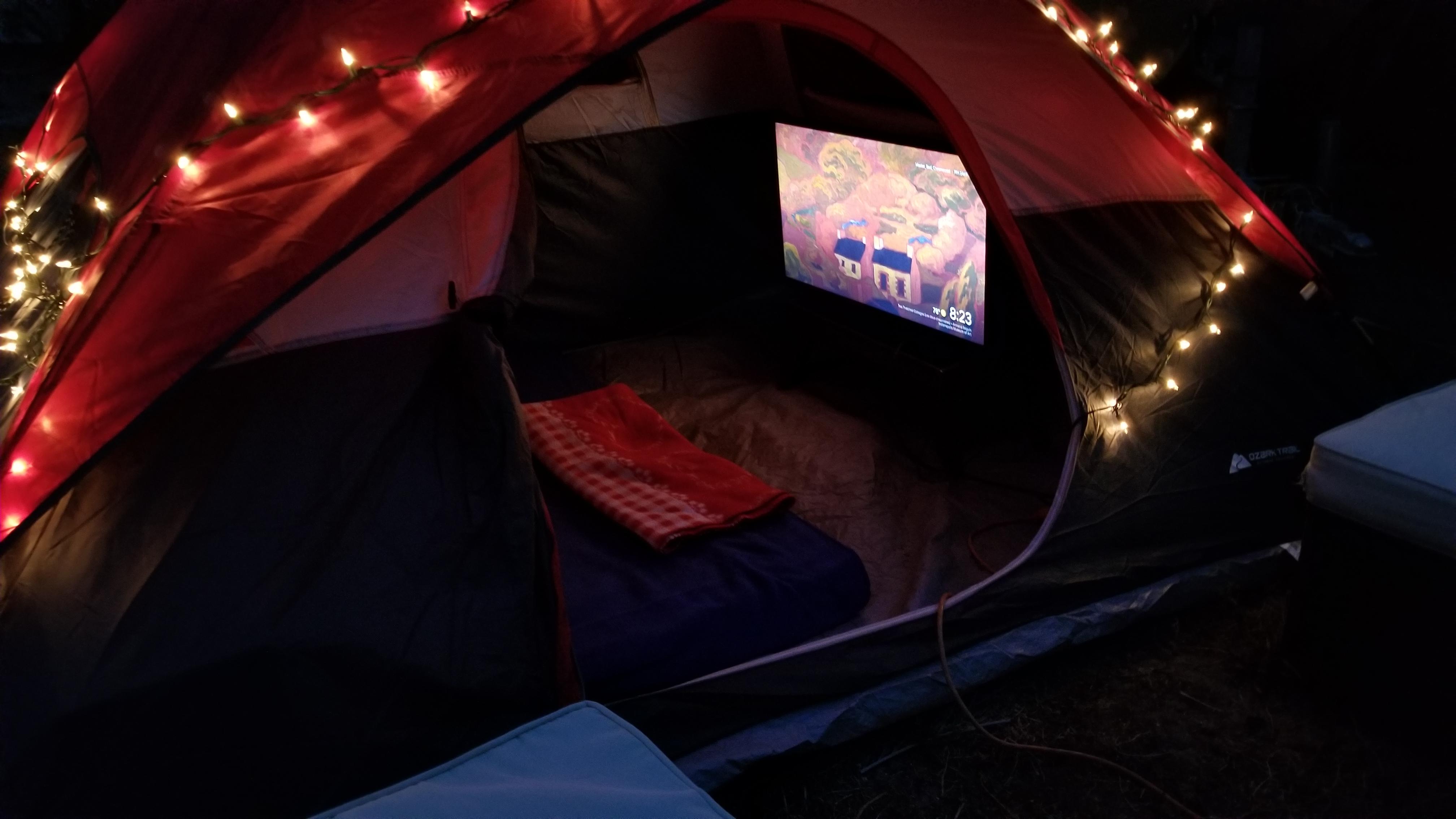 Glamping date night in the backyard with my boyfriend. r/camping