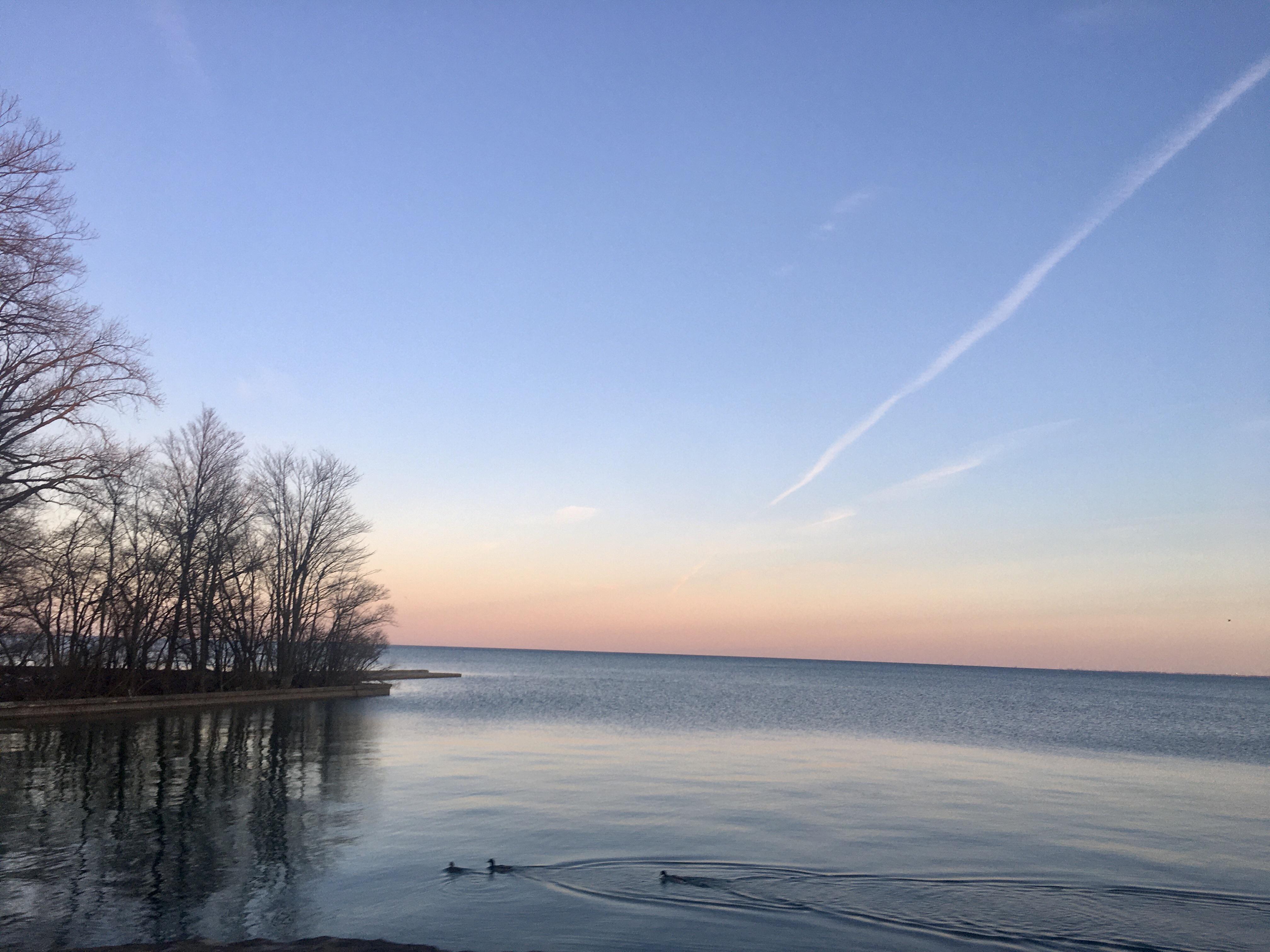 Lake Saint Clair this evening r/Detroit