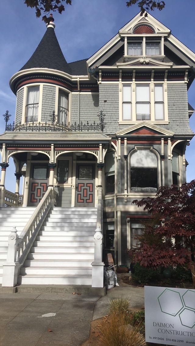 Pretty Victorianstyle home in Alameda, CA r/Houseporn