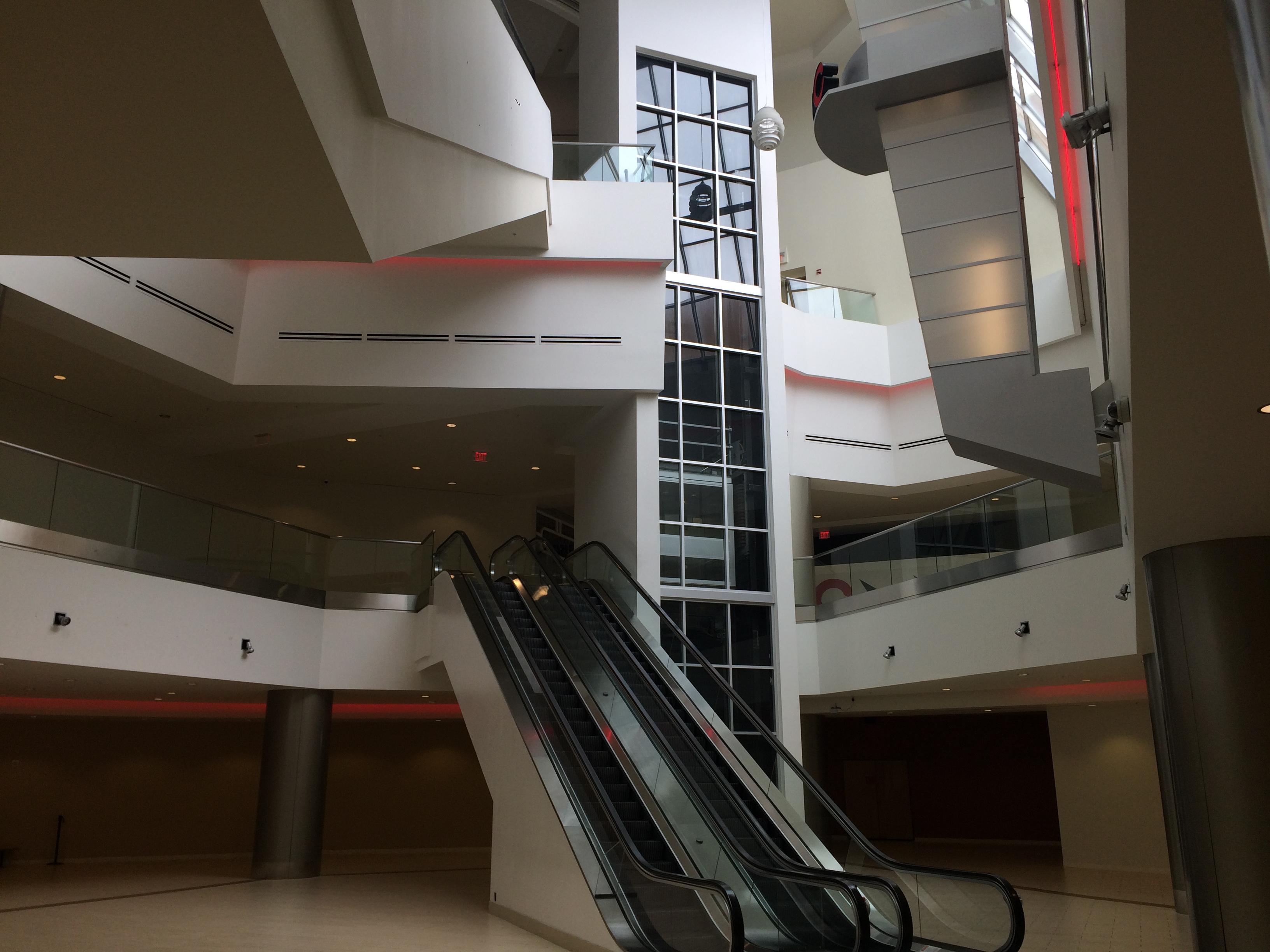 Westmoreland Mall in Greensburg PA immaculate 80’s food court in the