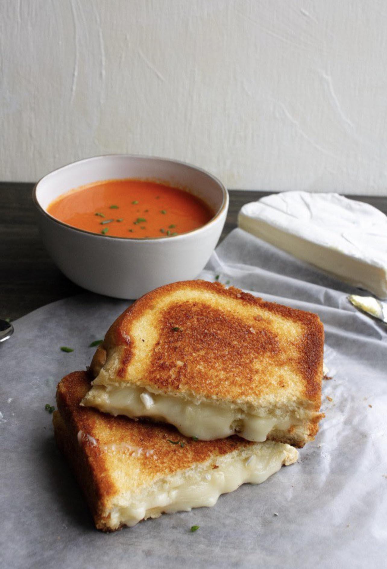 Grilled cheese & tomato soup r/pics