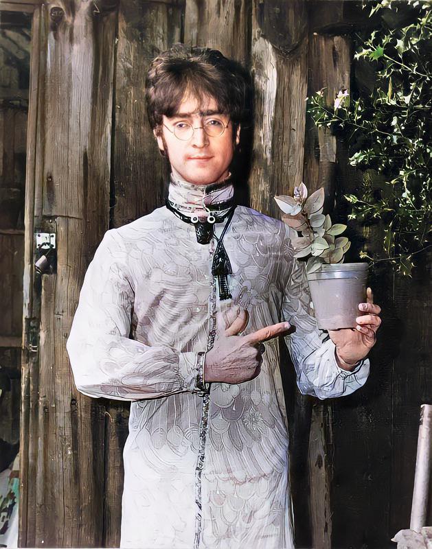 John Lennon & Pot 1967, Kenwood r/beatles
