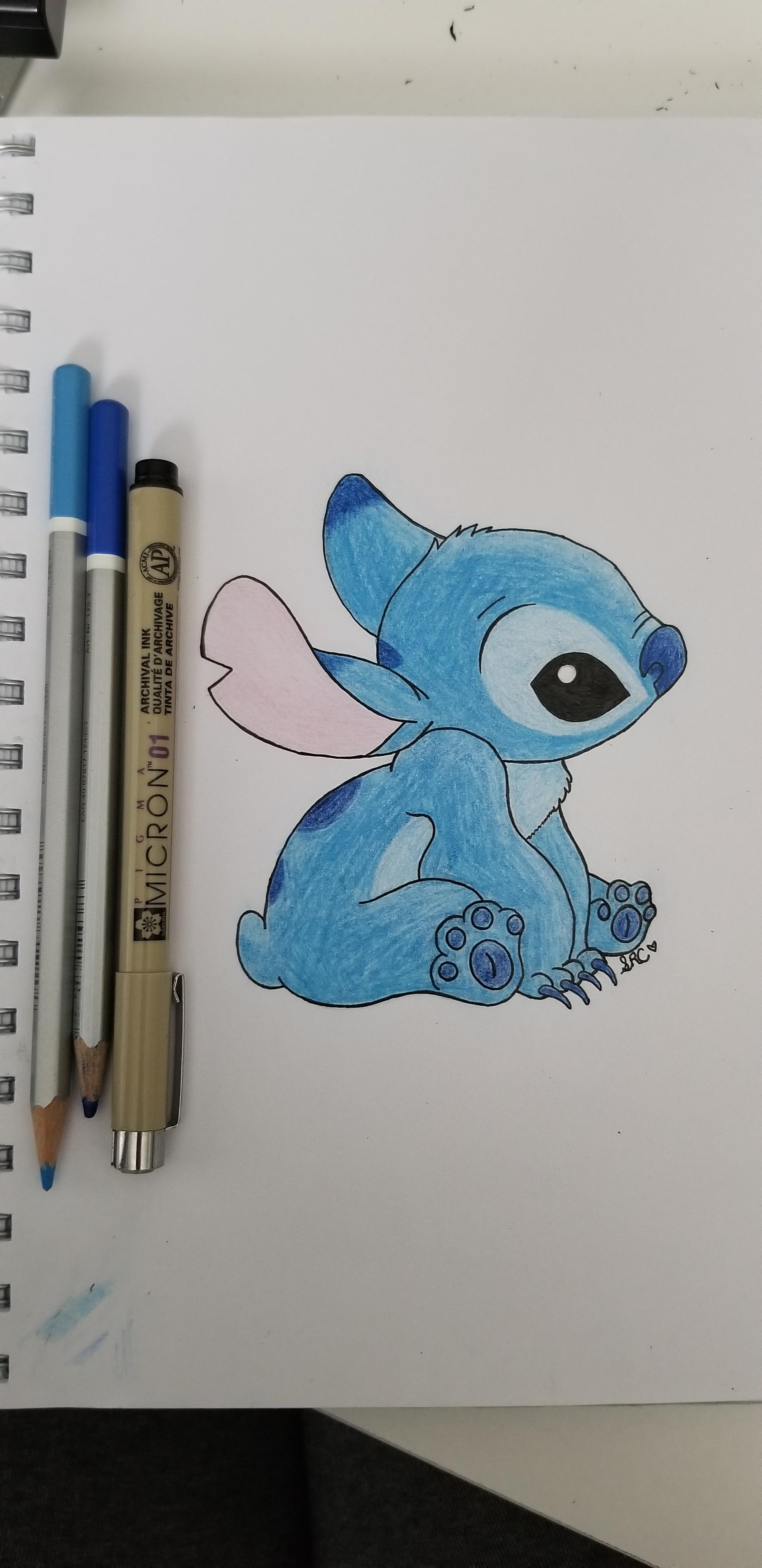 I decided to draw Stitch from Lilo & Stitch the other day 💙 r/disney