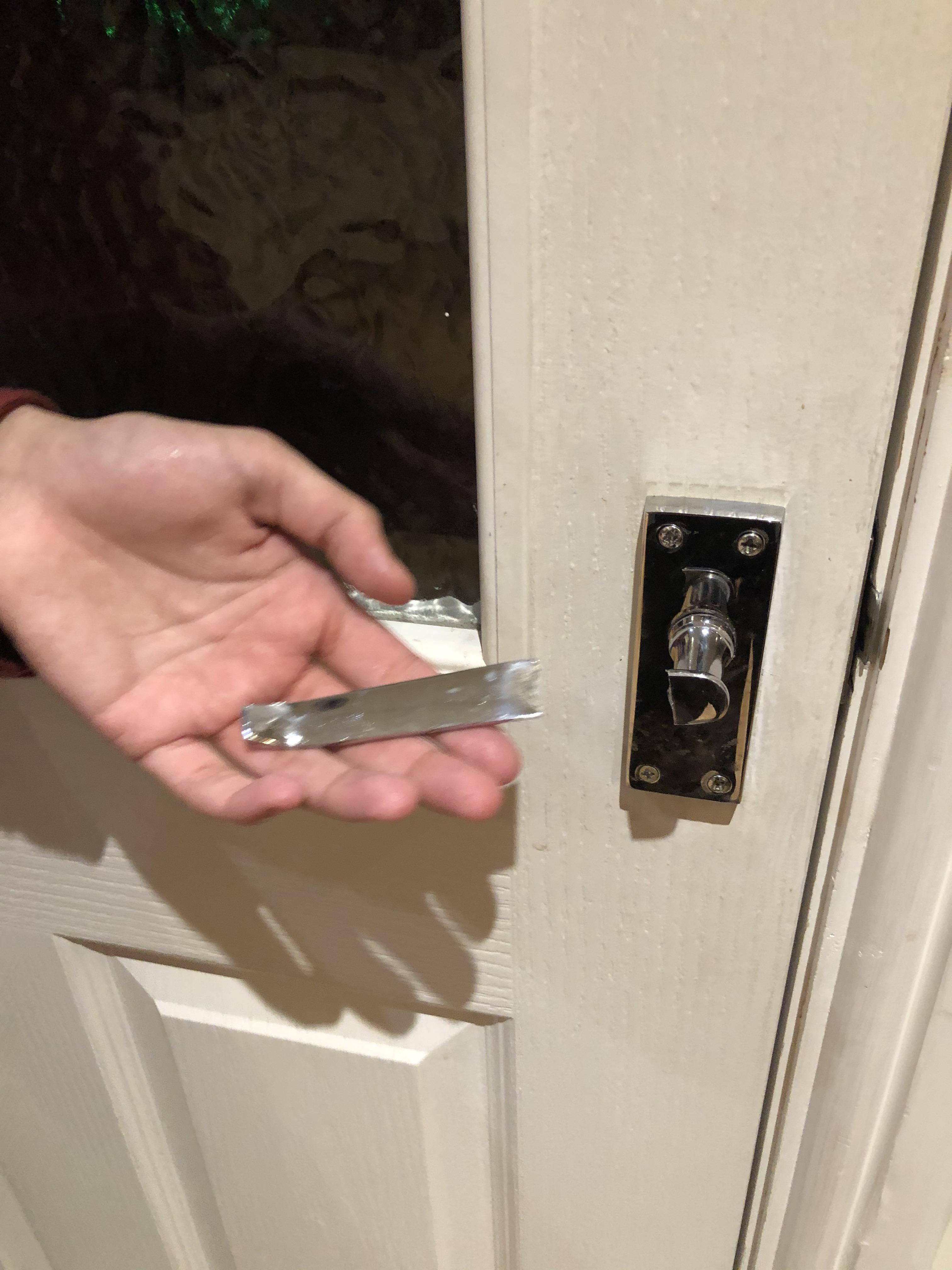 My door handle just... came off r/Wellthatsucks