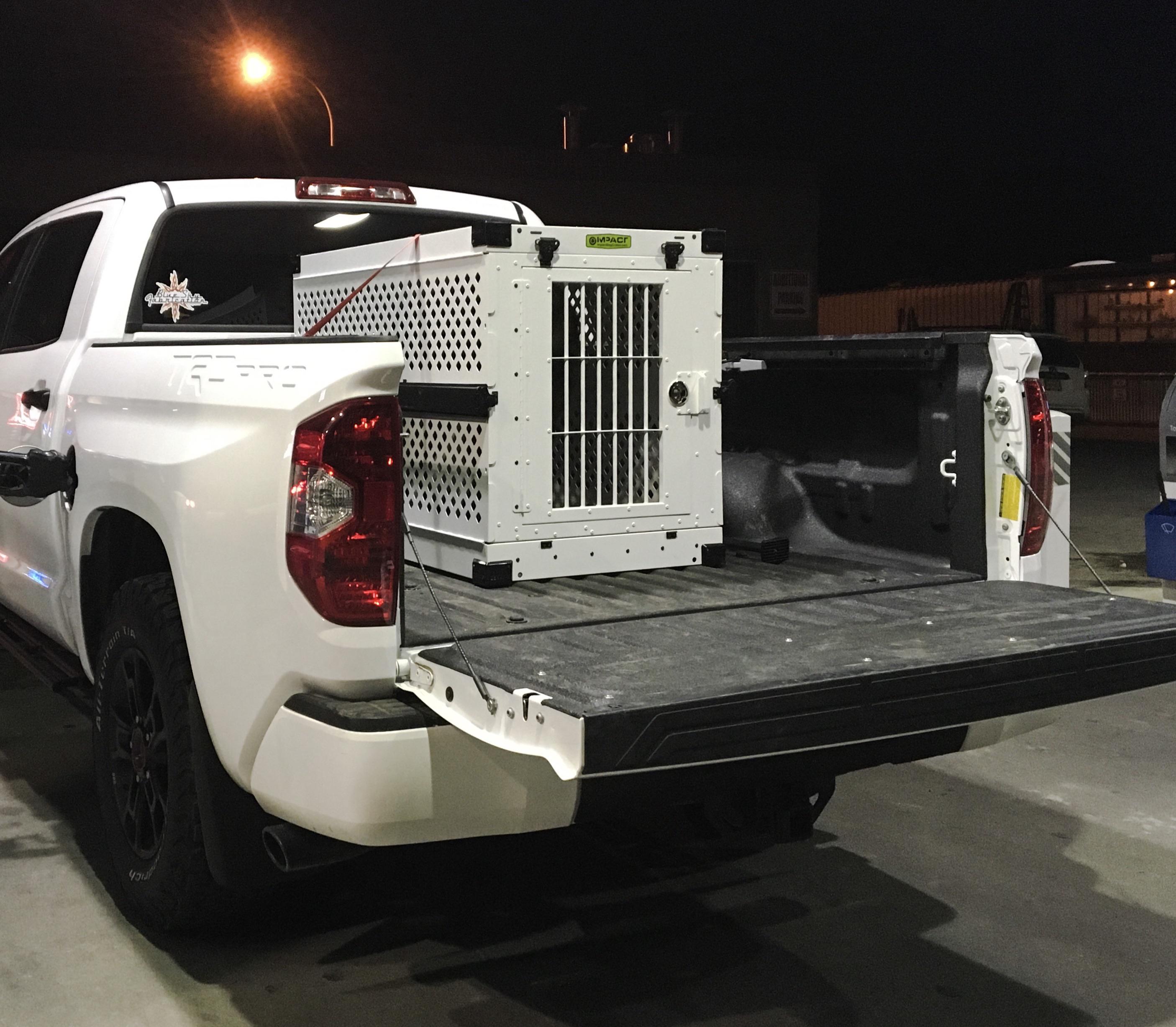 Dog crate that looks good in my truck. r/ToyotaTundra