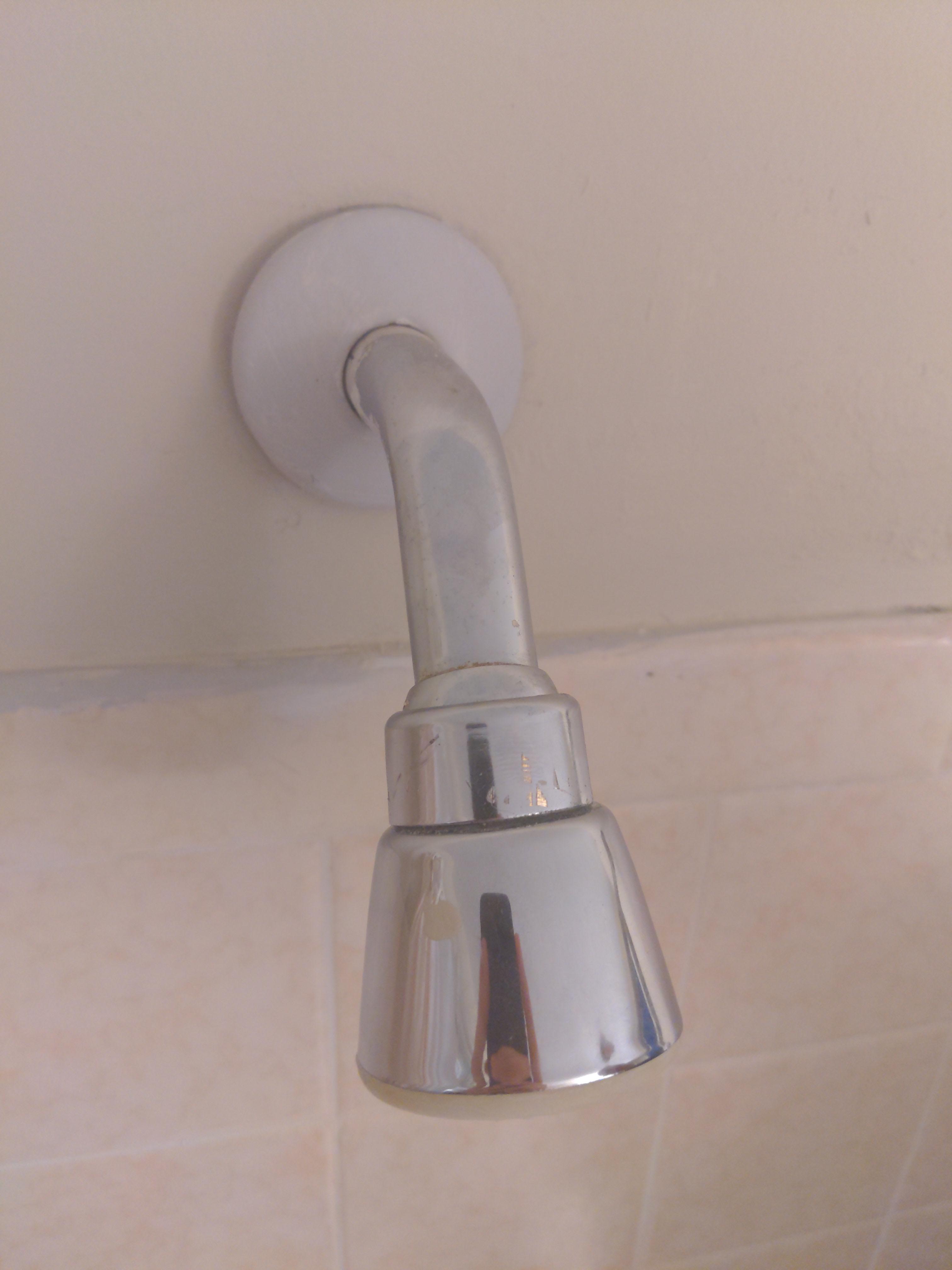 How to remove this type of shower head? r/Plumbing