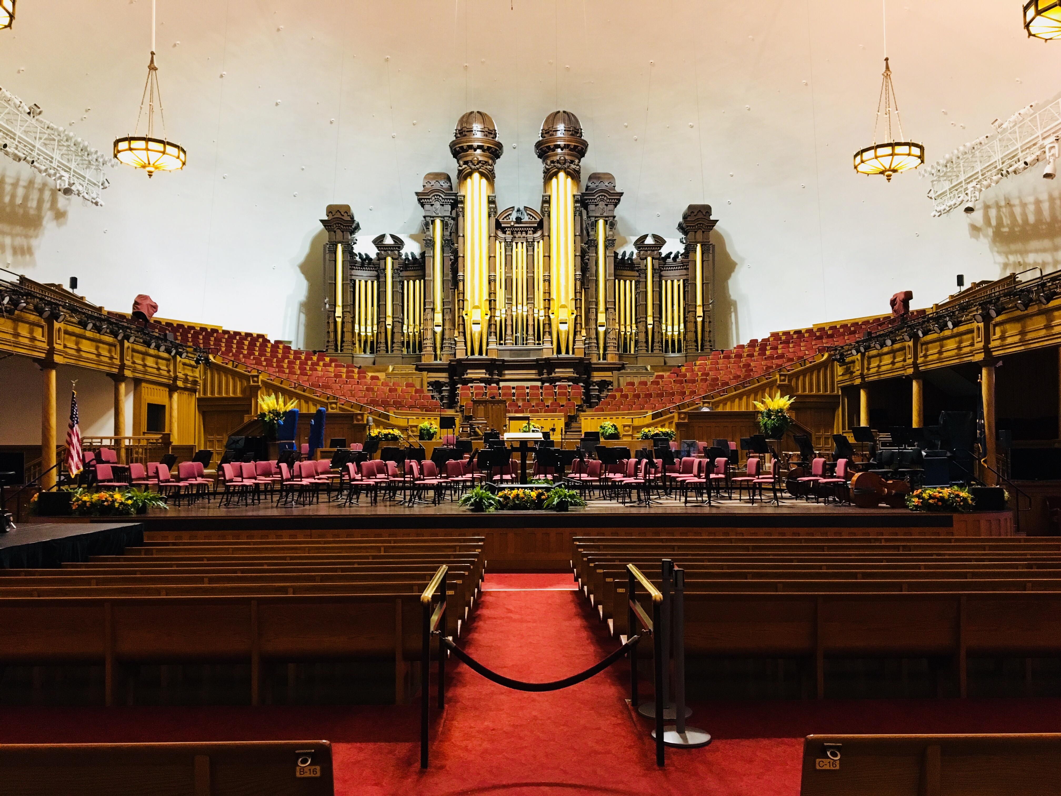 Salt Lake Tabernacle Organ, one of the largest organs in the world. r