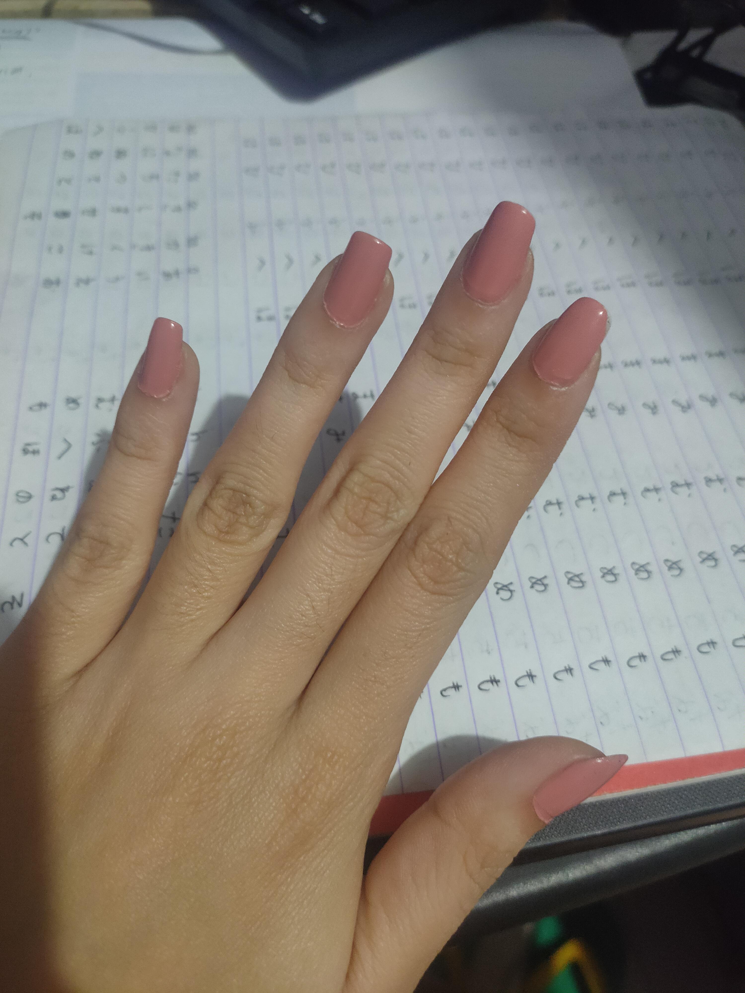 Started wearing nail polish again. I'm in love with this color! 🥰 r/Nails