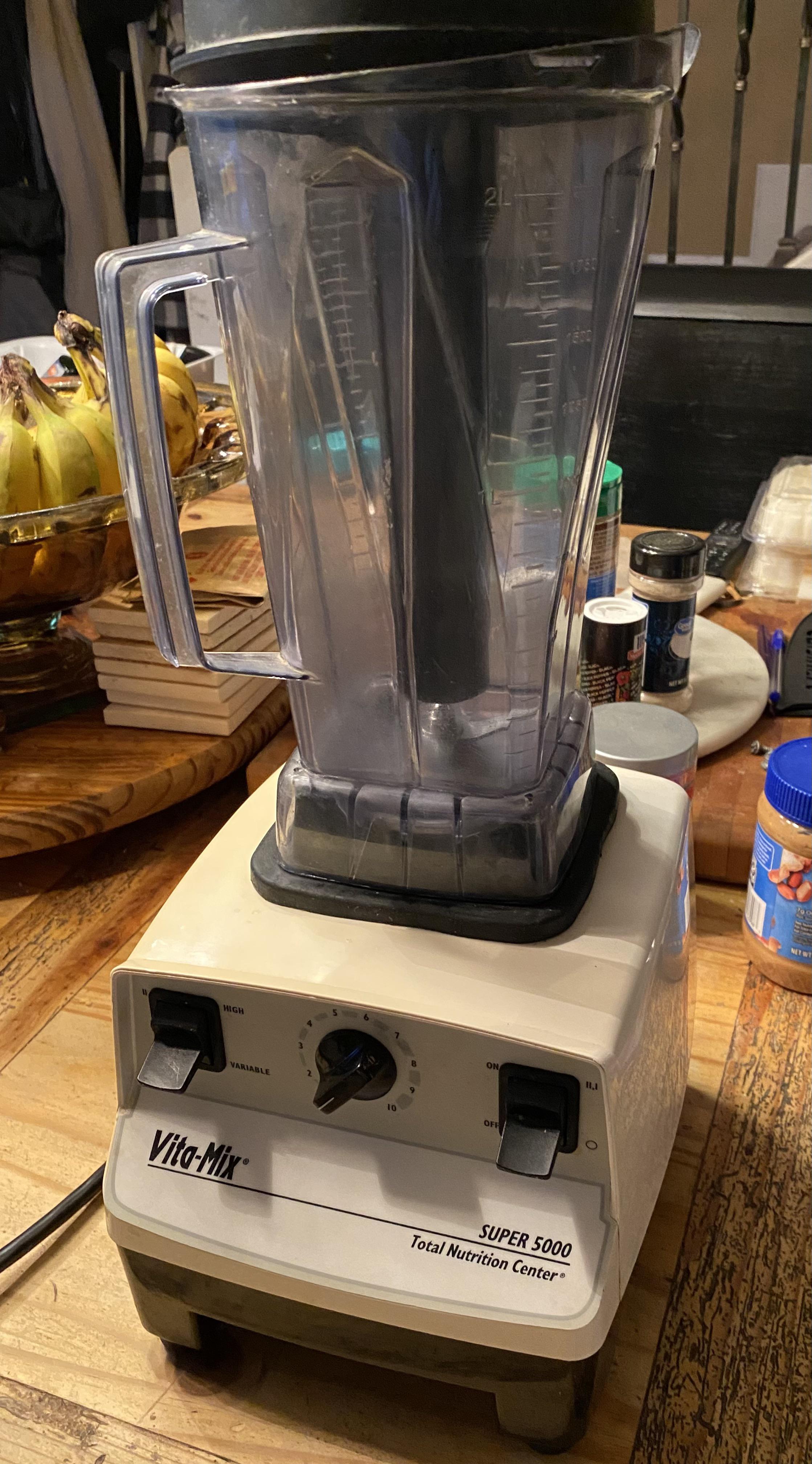 A Vitamix 5000 for 24 at local GW! r/ThriftStoreHauls