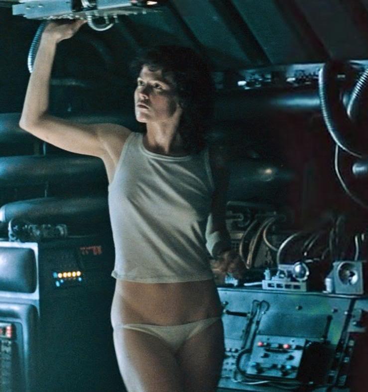 Sigourney Weaver "Alien" (1979) : celebnsfw