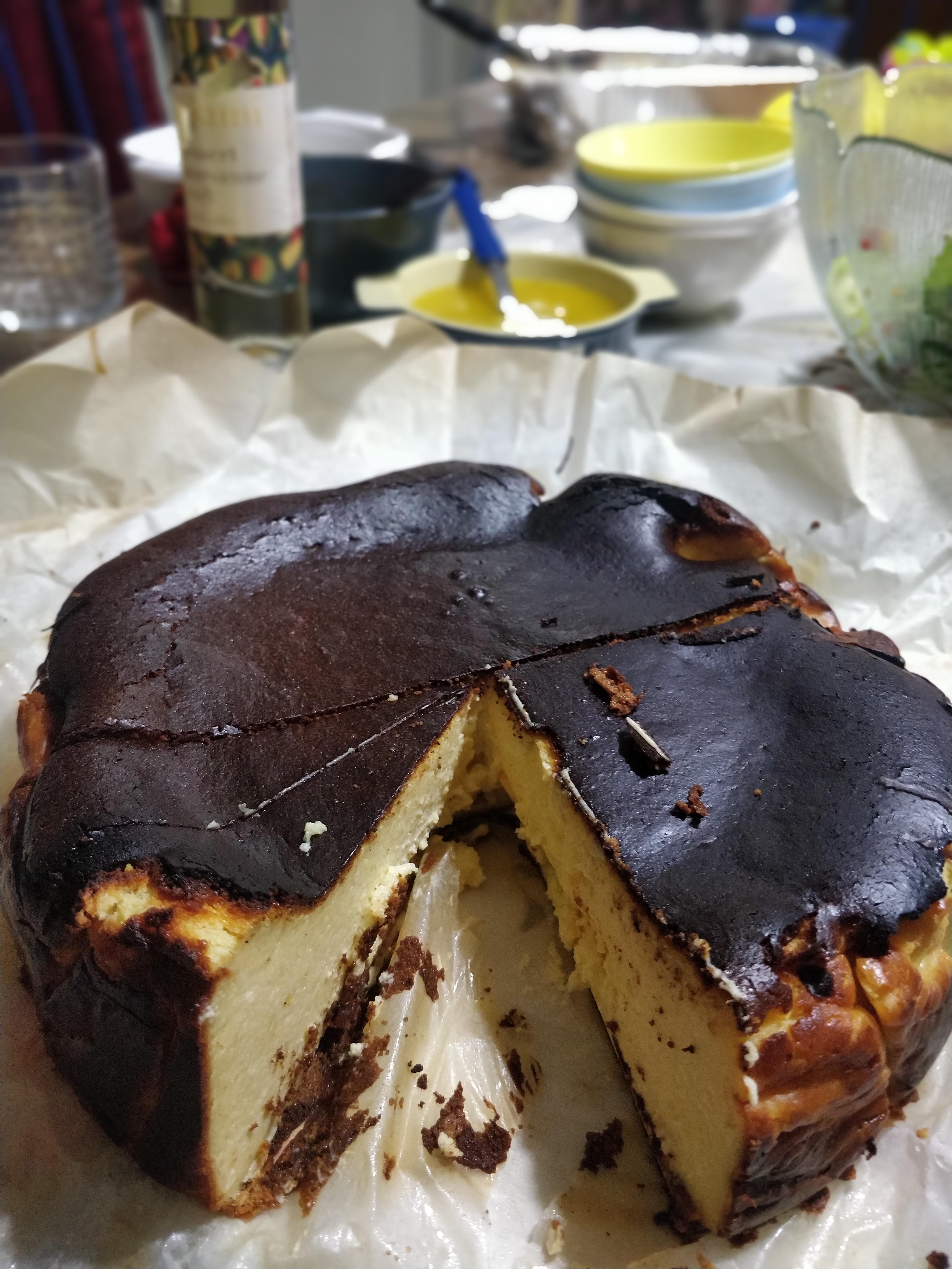 [Homemade] Burnt Basque Cheesecake r/food
