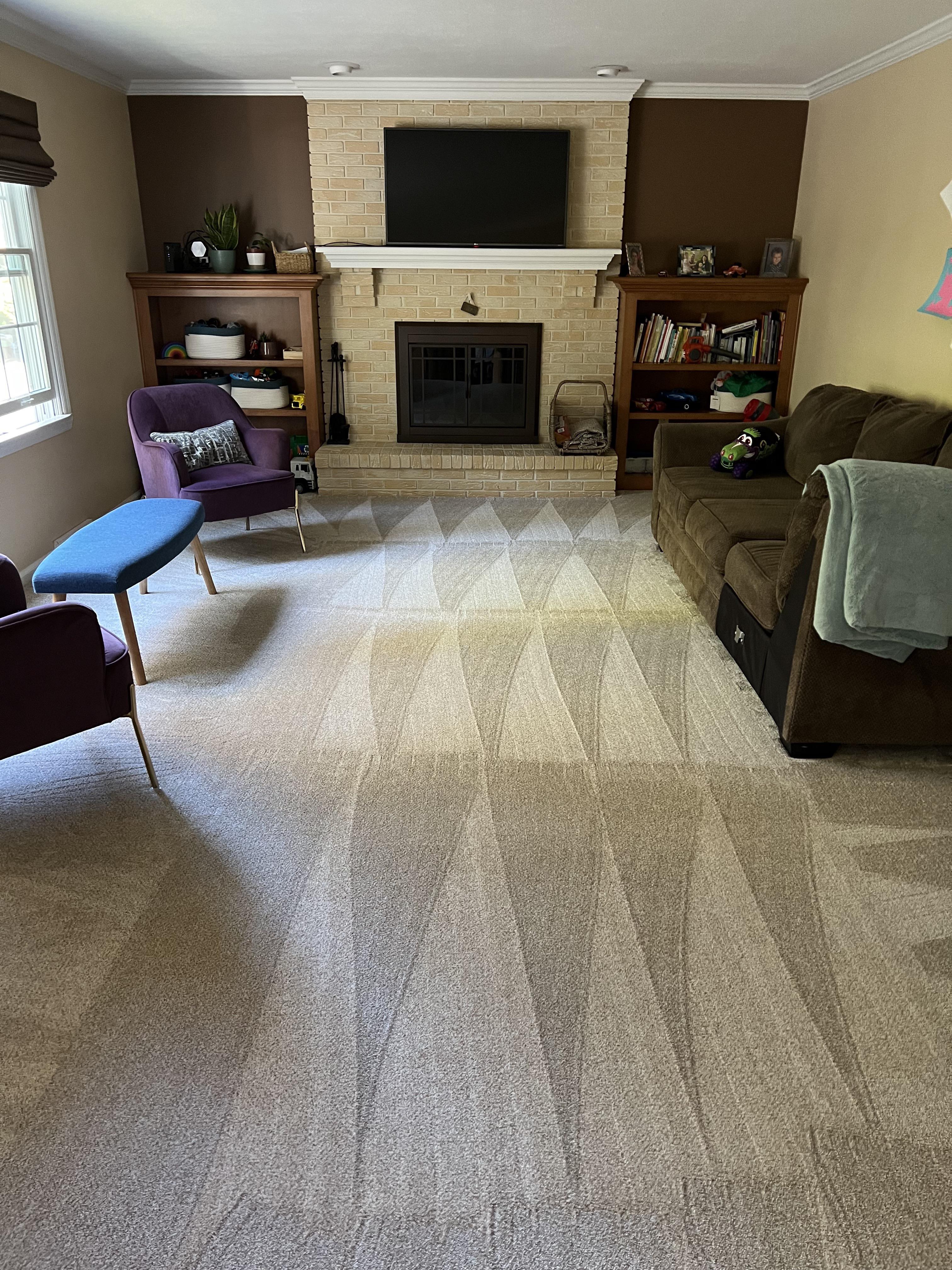 The way my house cleaners vacuumed my living room r/at5_12ovli