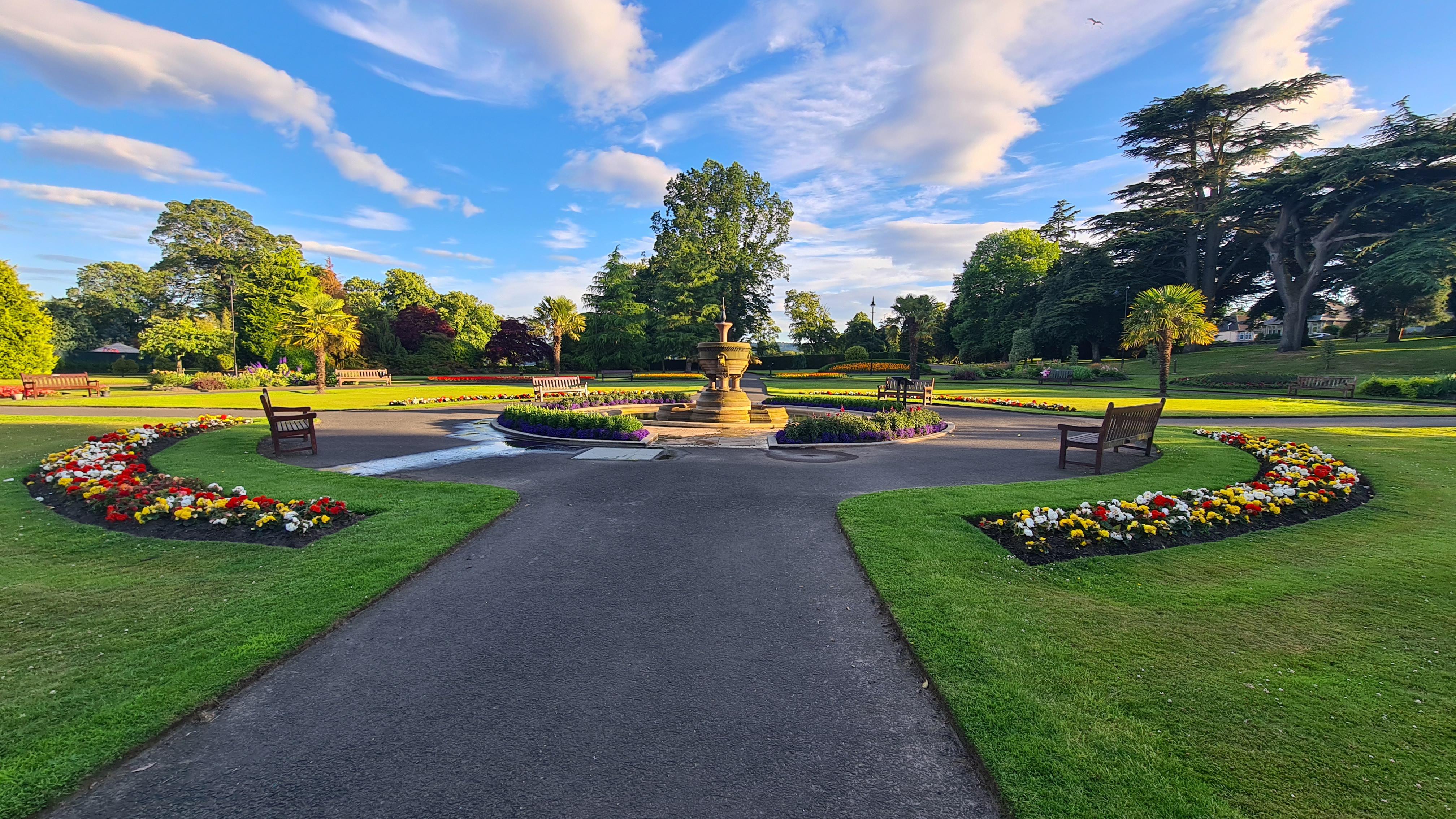 Levengrove Park Dumbarton, looking great a few days ago r/glasgow