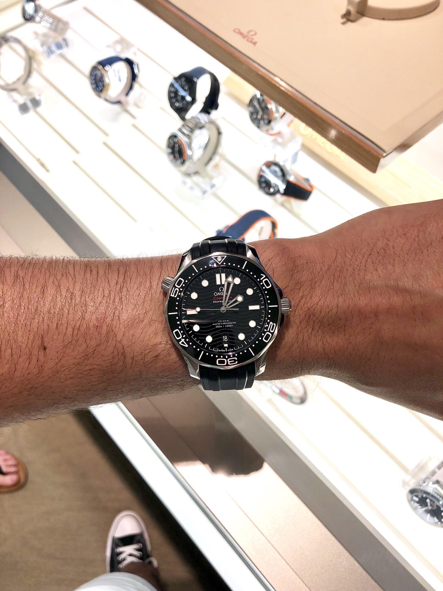 [Omega Seamaster] Big Watch, Little Wrist Watches