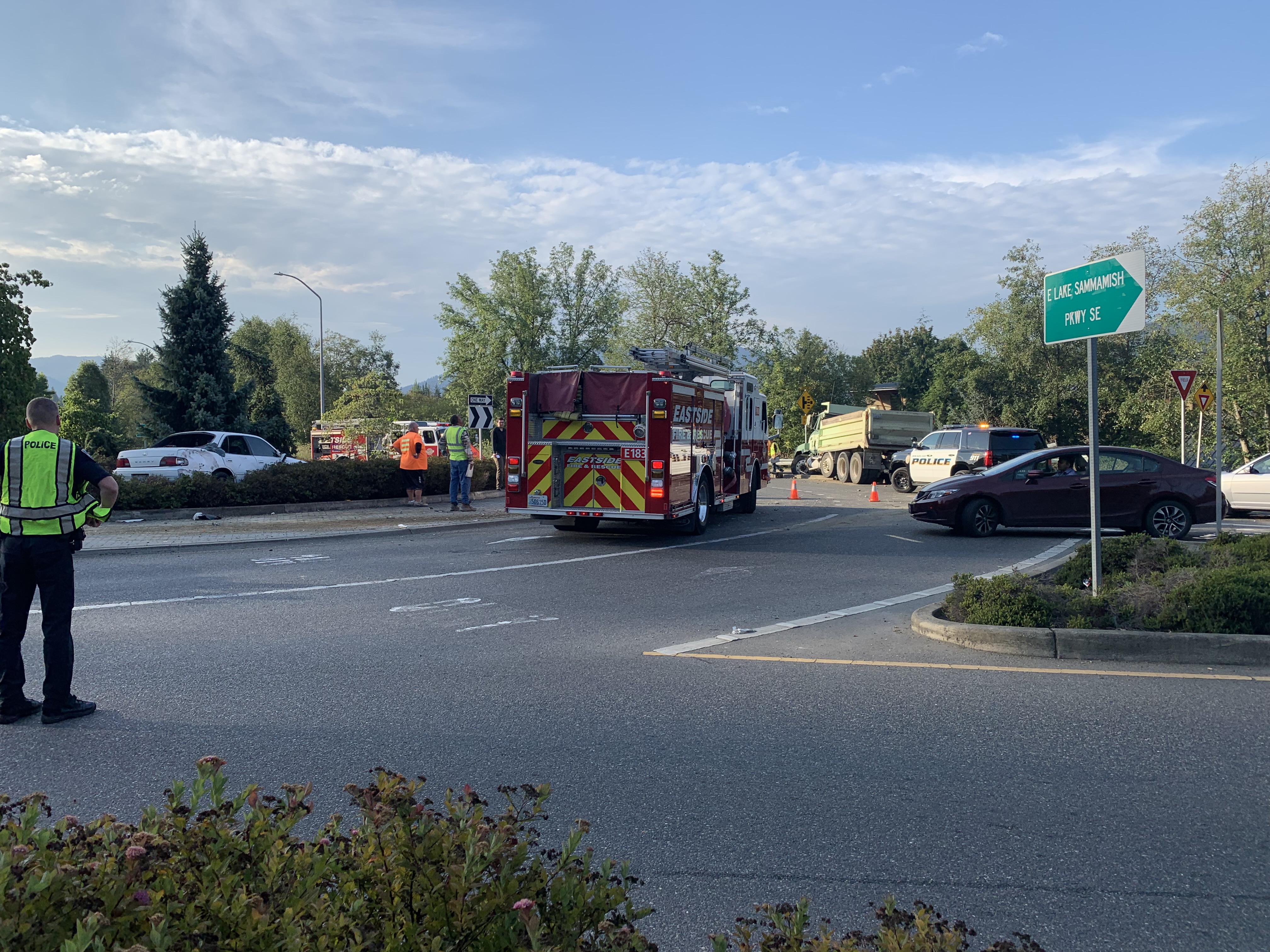 Avoid E. Lake Sammamish Parkway & 43rd roundabout as an accident just