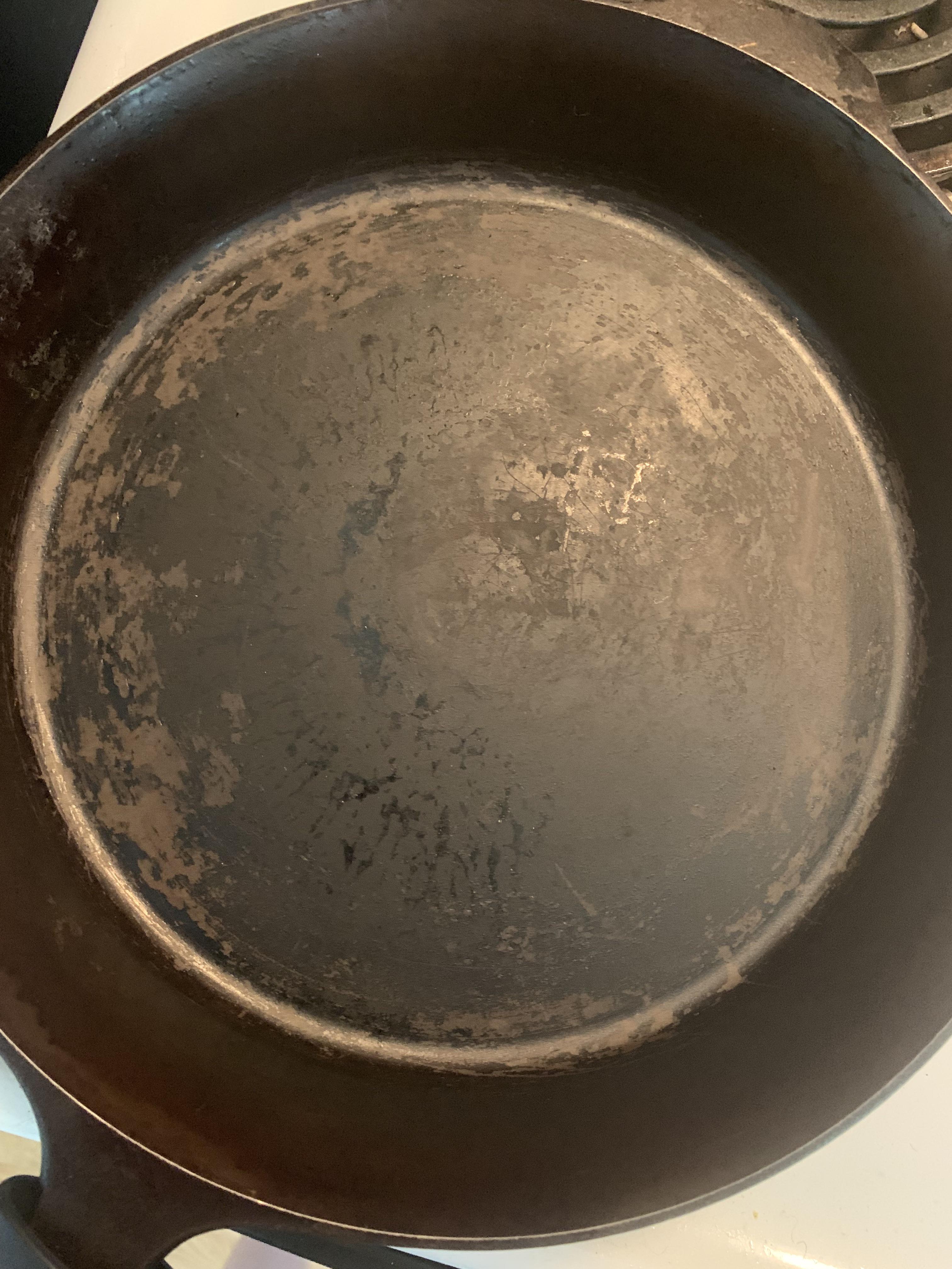 Cast Iron Pan Flaking r/CastIronRestoration