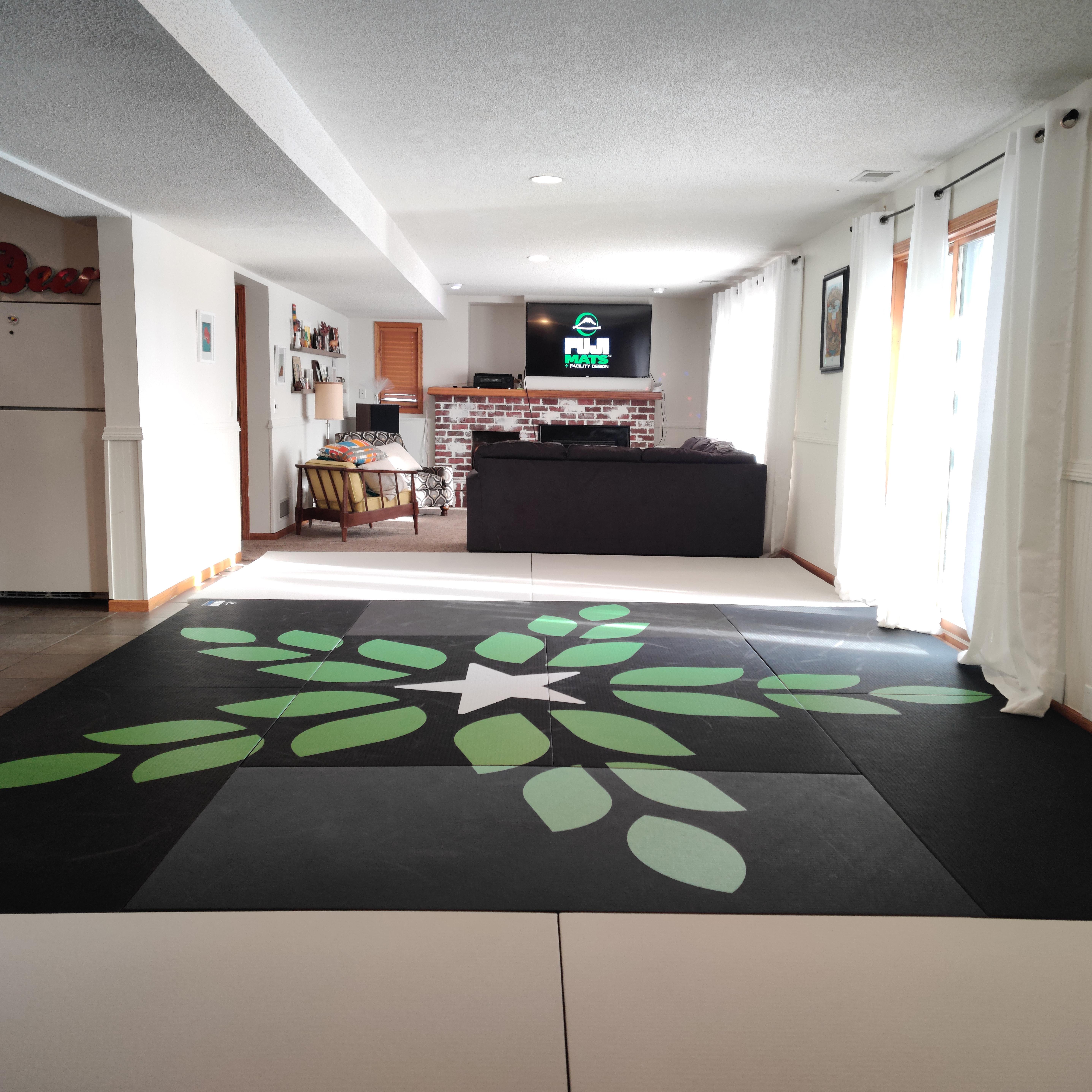 Home gym vibes... Anyone else train at home? r/bjj