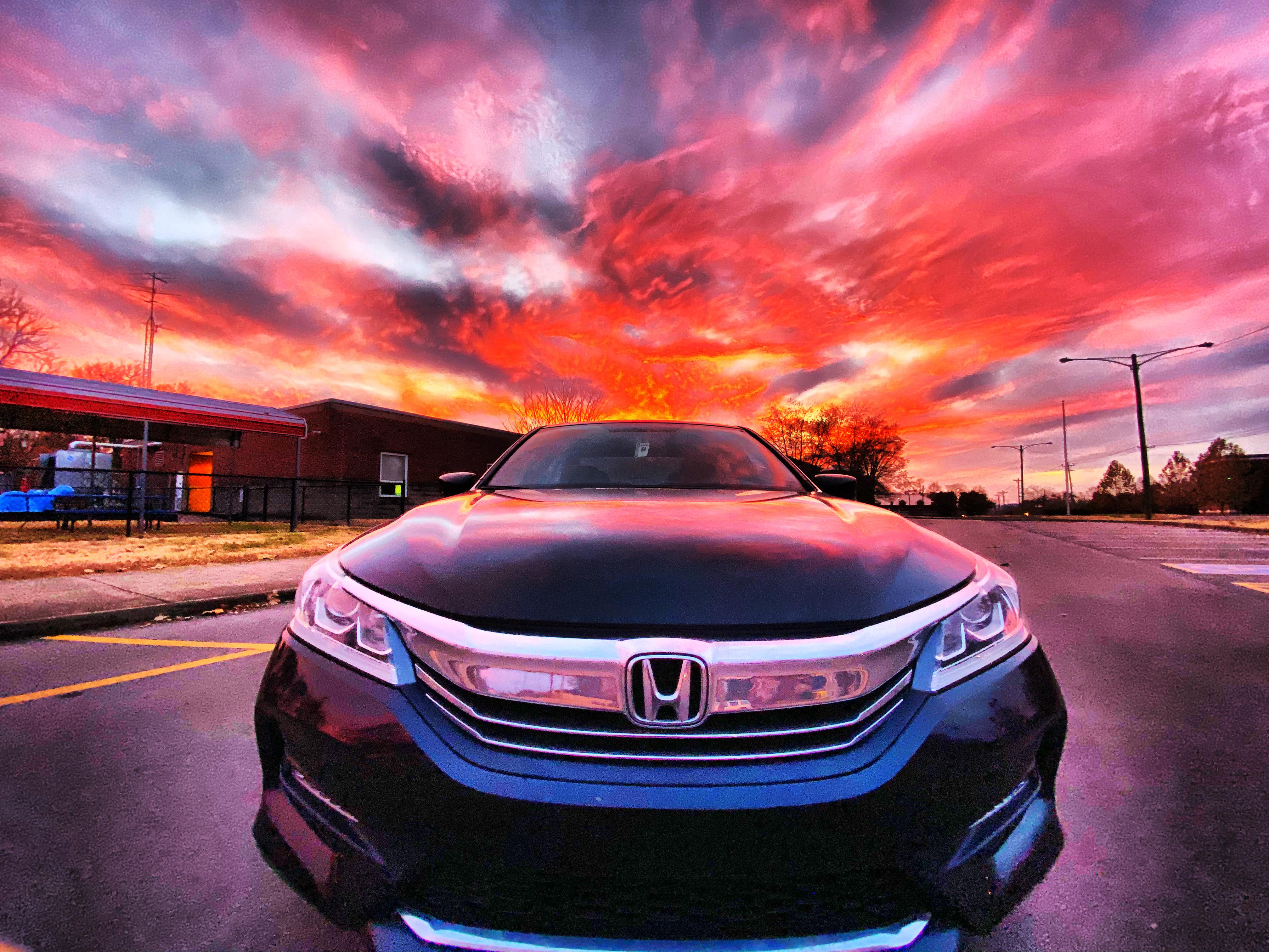 Pic of my car with the sunset tonight r/Honda