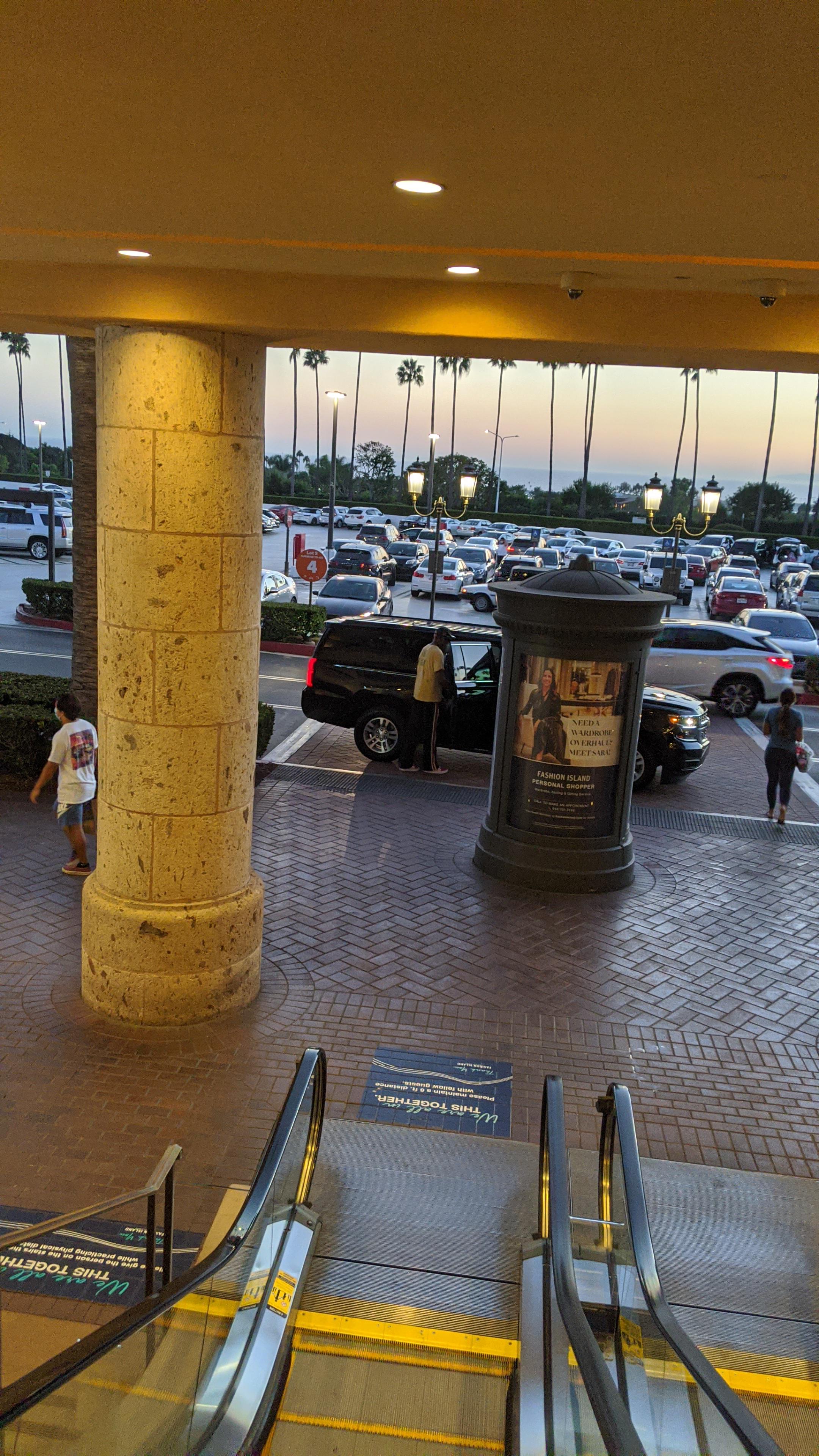 Picking up a Cheesecake Factory order and walked right past Dennis Rodman as he was getting into