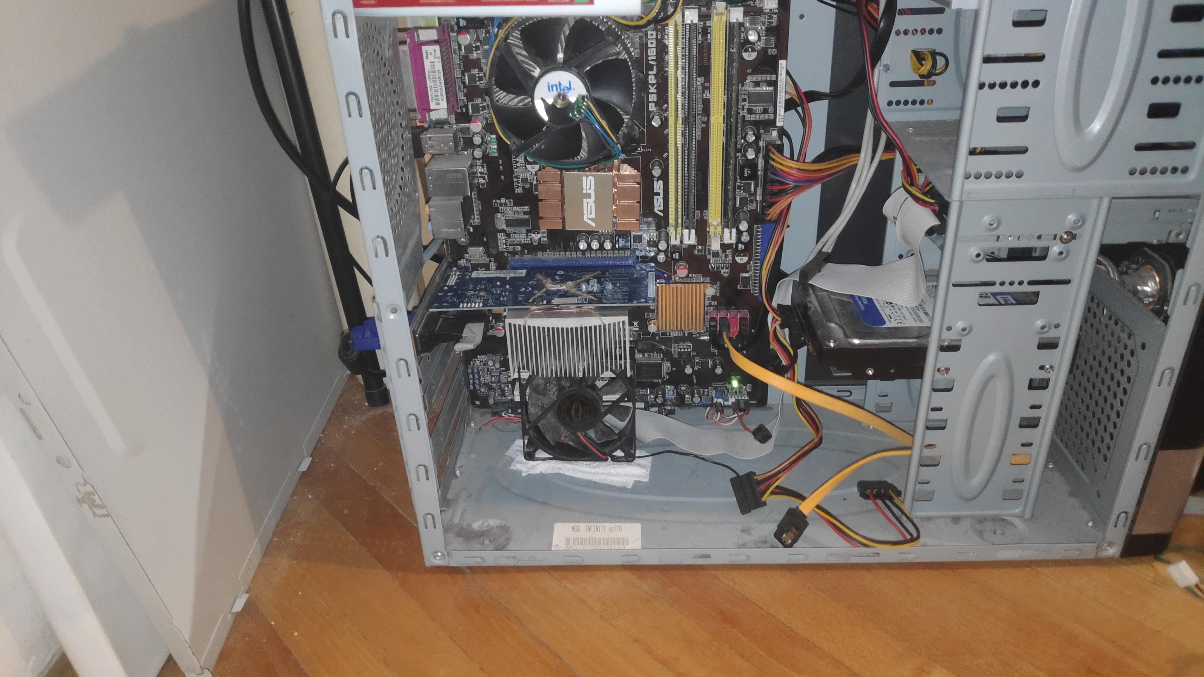 Gpu fan was a bit too loud so I put cpu heatsink and it is getting