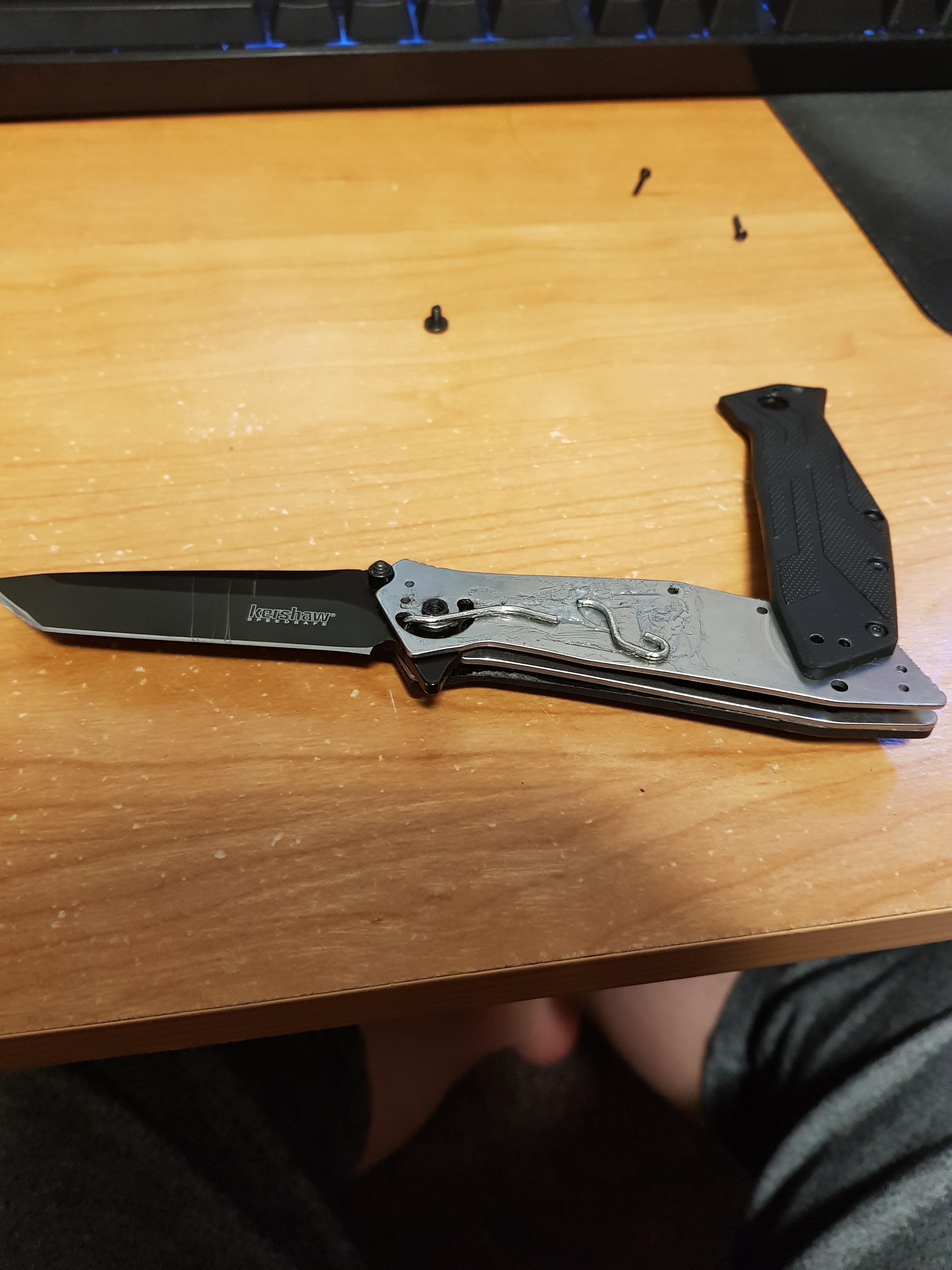 There goes the torsion bar r/knives