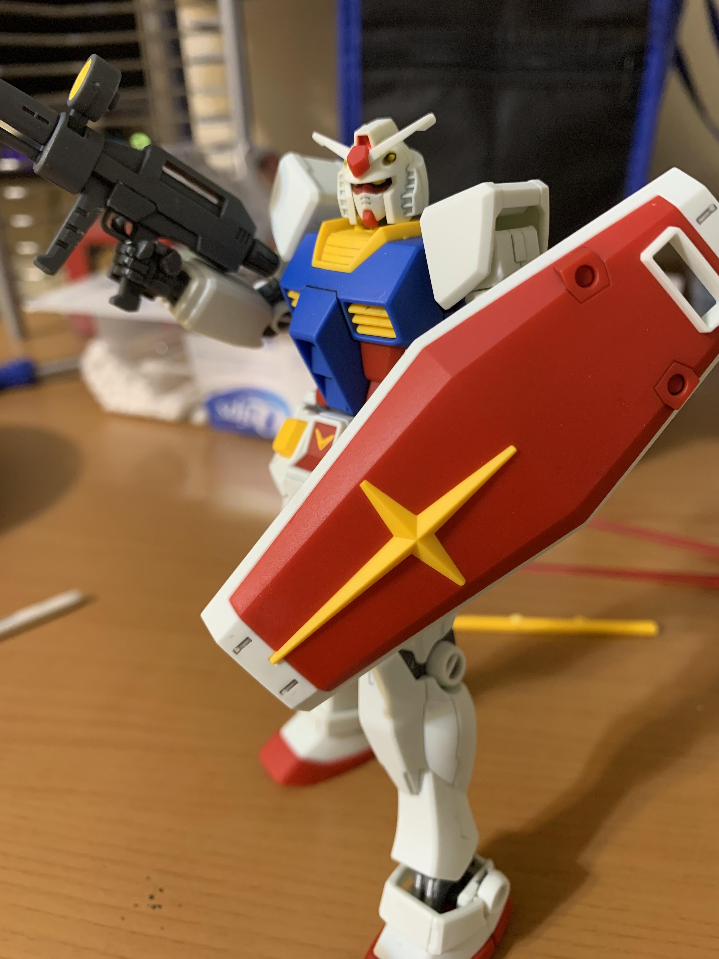 First time topcoating. I used Mr. Premium Topcoat Flat r/Gunpla