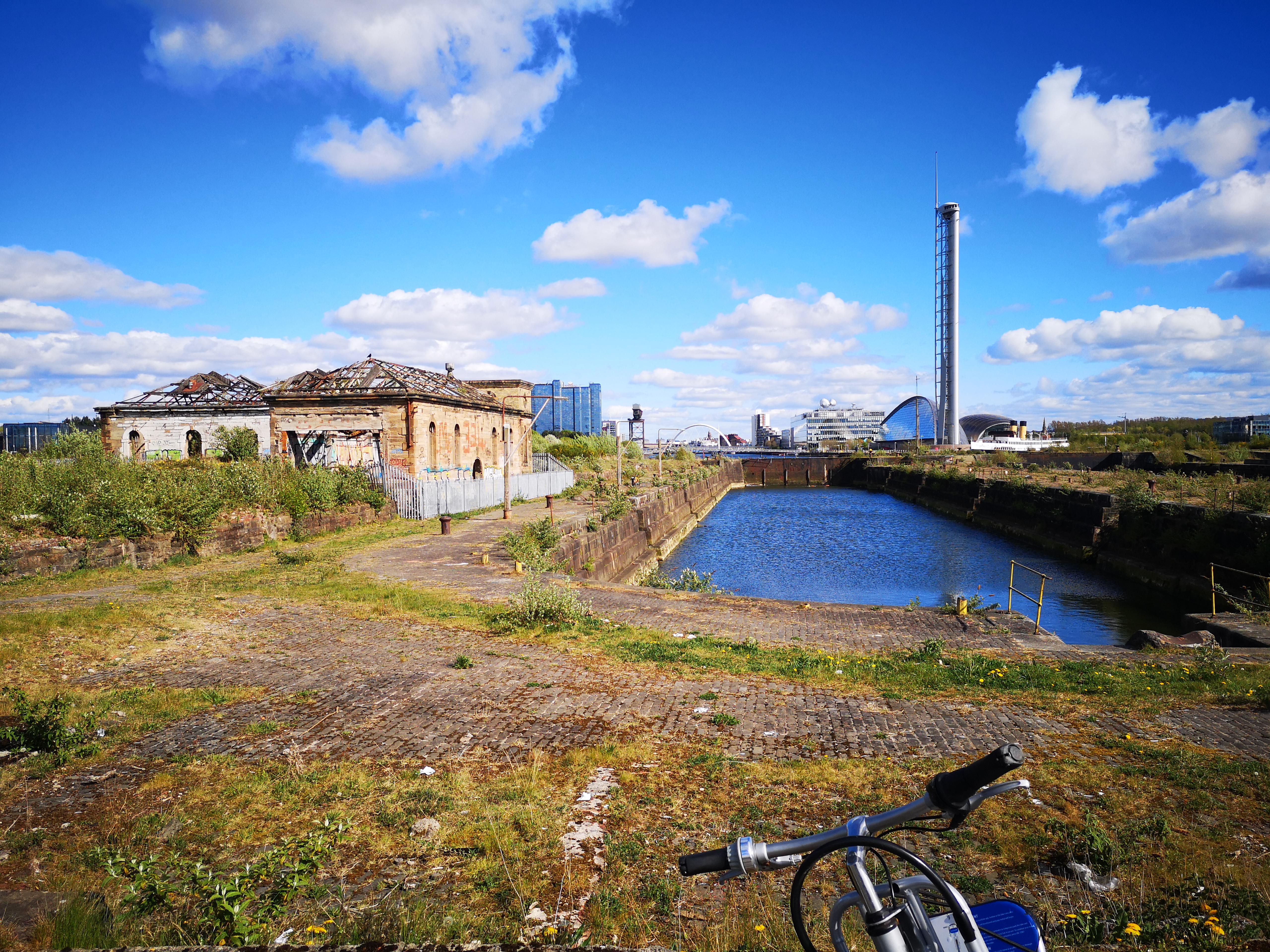 Found an abandoned shipyard in Govan on my cycle yesterday r/glasgow