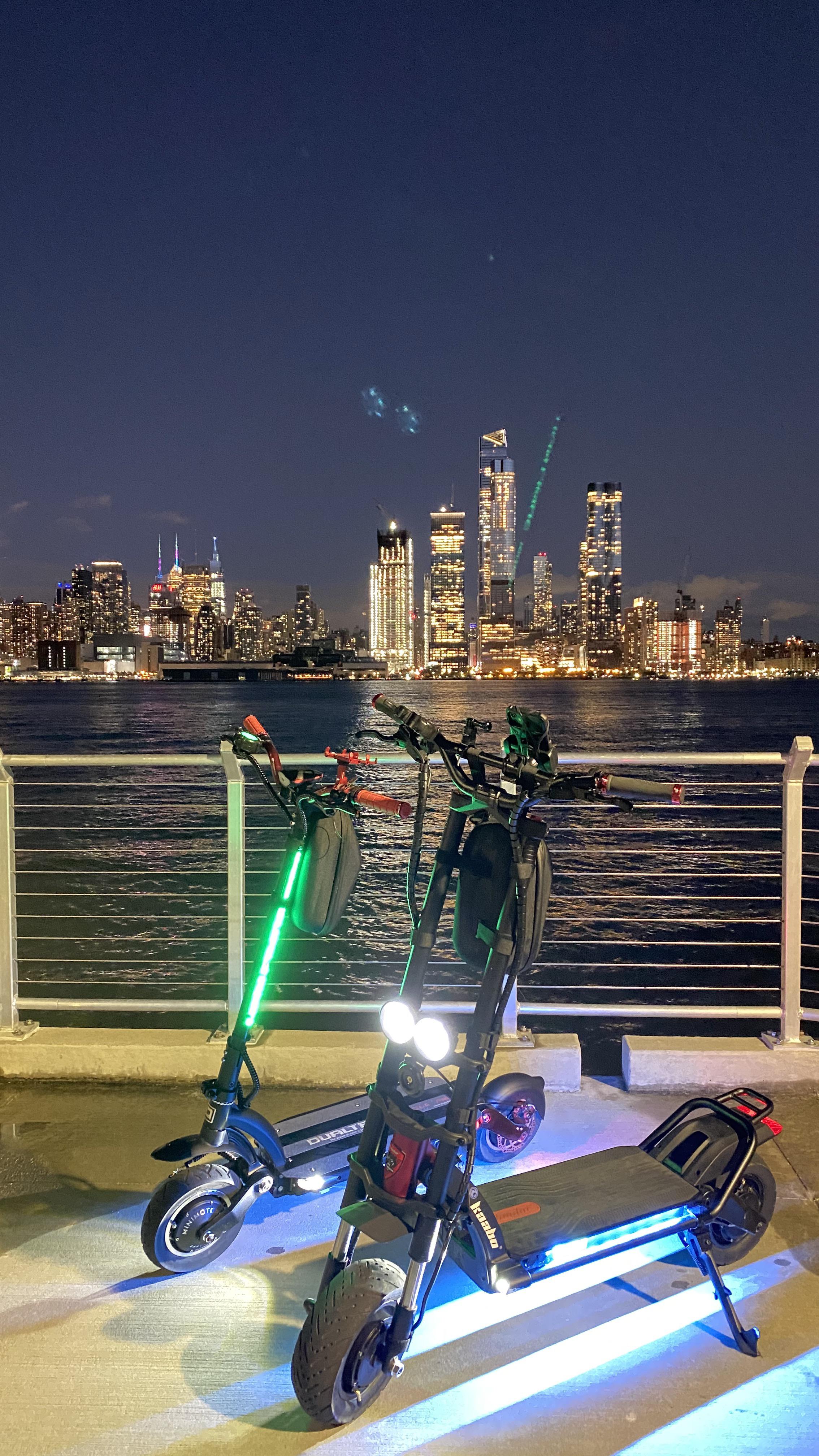 Late night scooter ride city viewssss!!! r/ElectricScooters