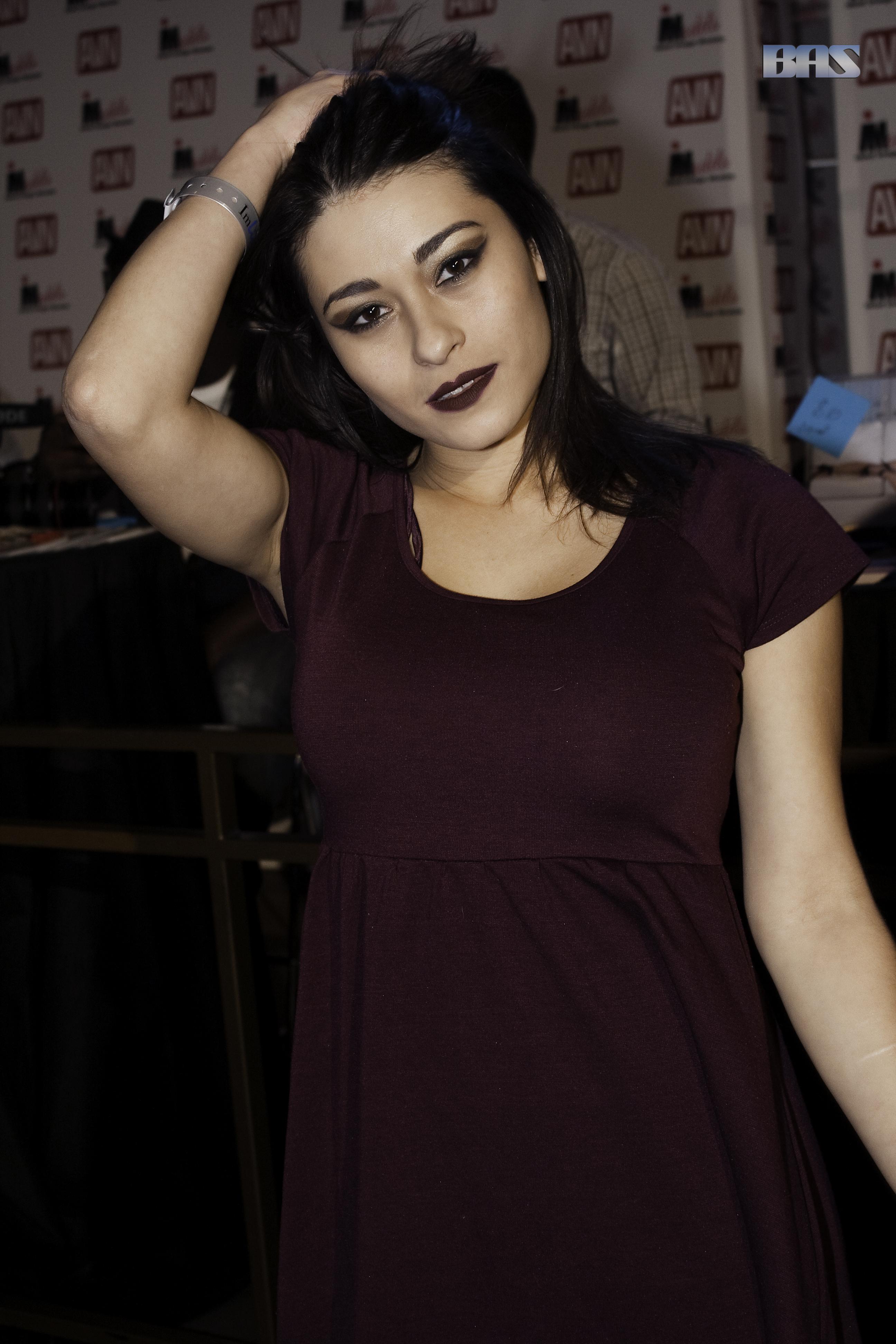 Raven Rockette : ClassyPornstars