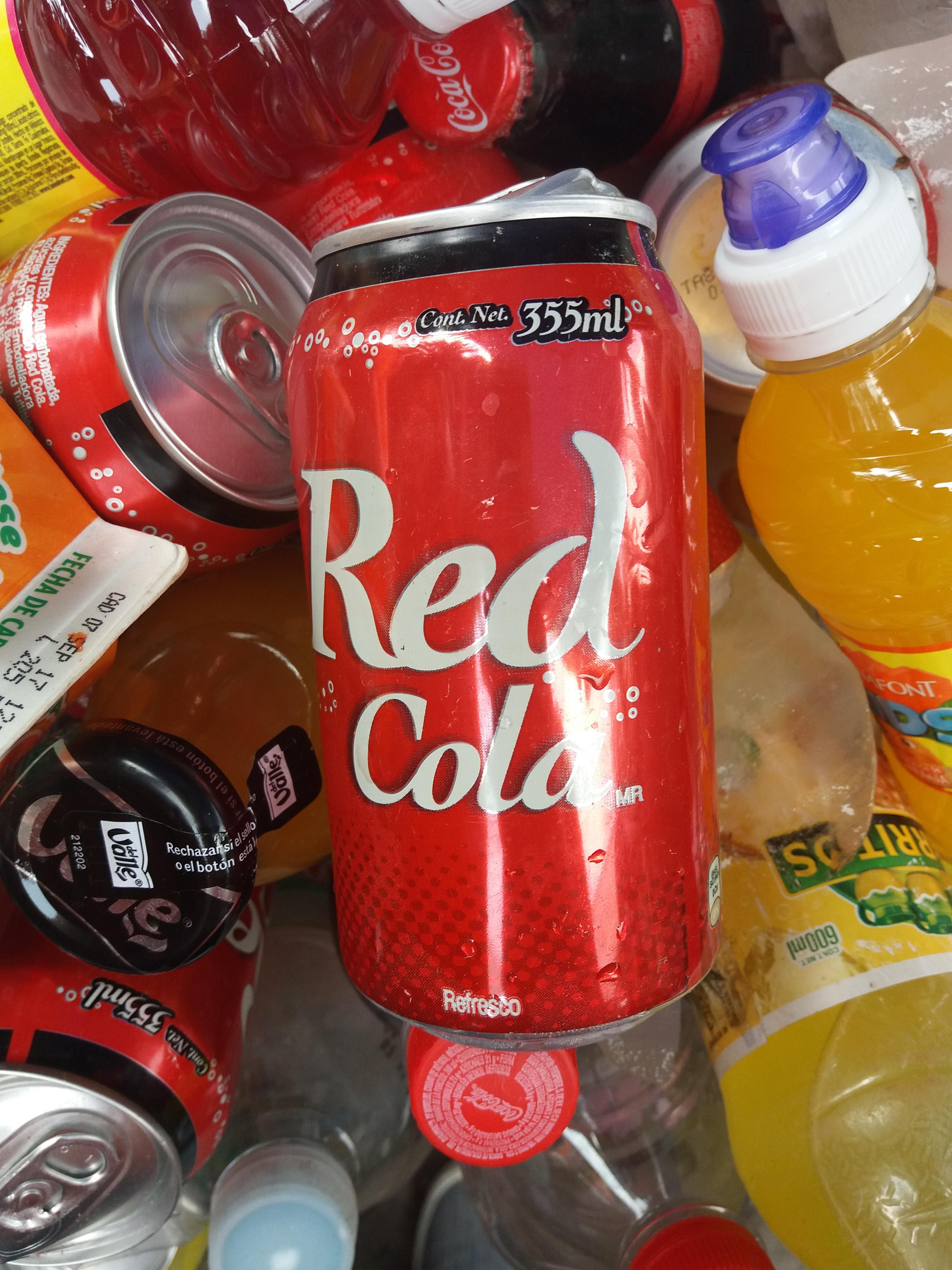 Coca cola... i mean red cola! crappyoffbrands
