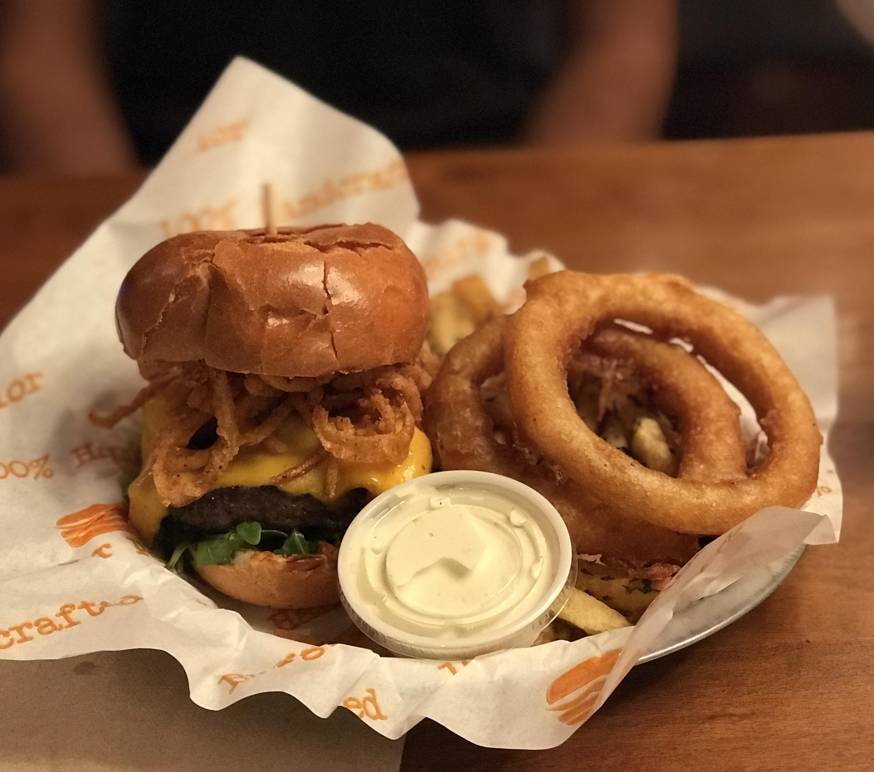 [I ate] a burger and onion rings r/food