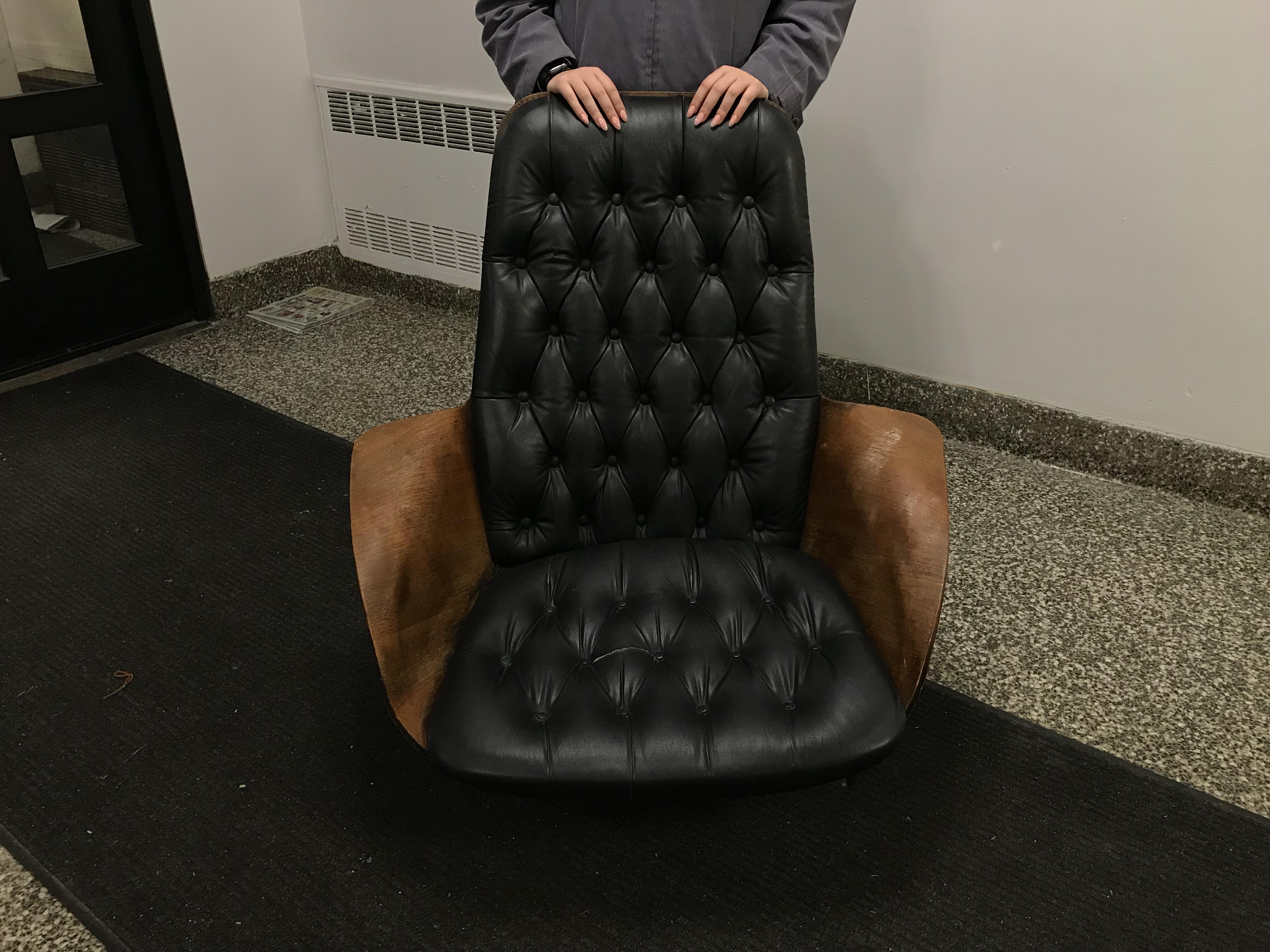 Help refinishing this Mr. Chair I picked up for dirt cheap! finishing