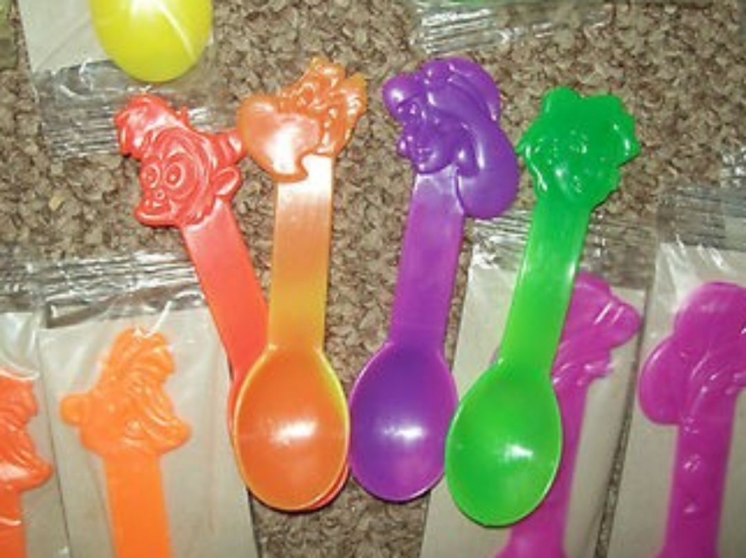 1990's Kellogg's colorchange spoons r/nostalgia
