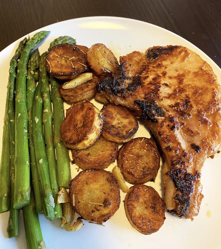 Glazed pork chops with ovenroasted potatoes and asparagus r