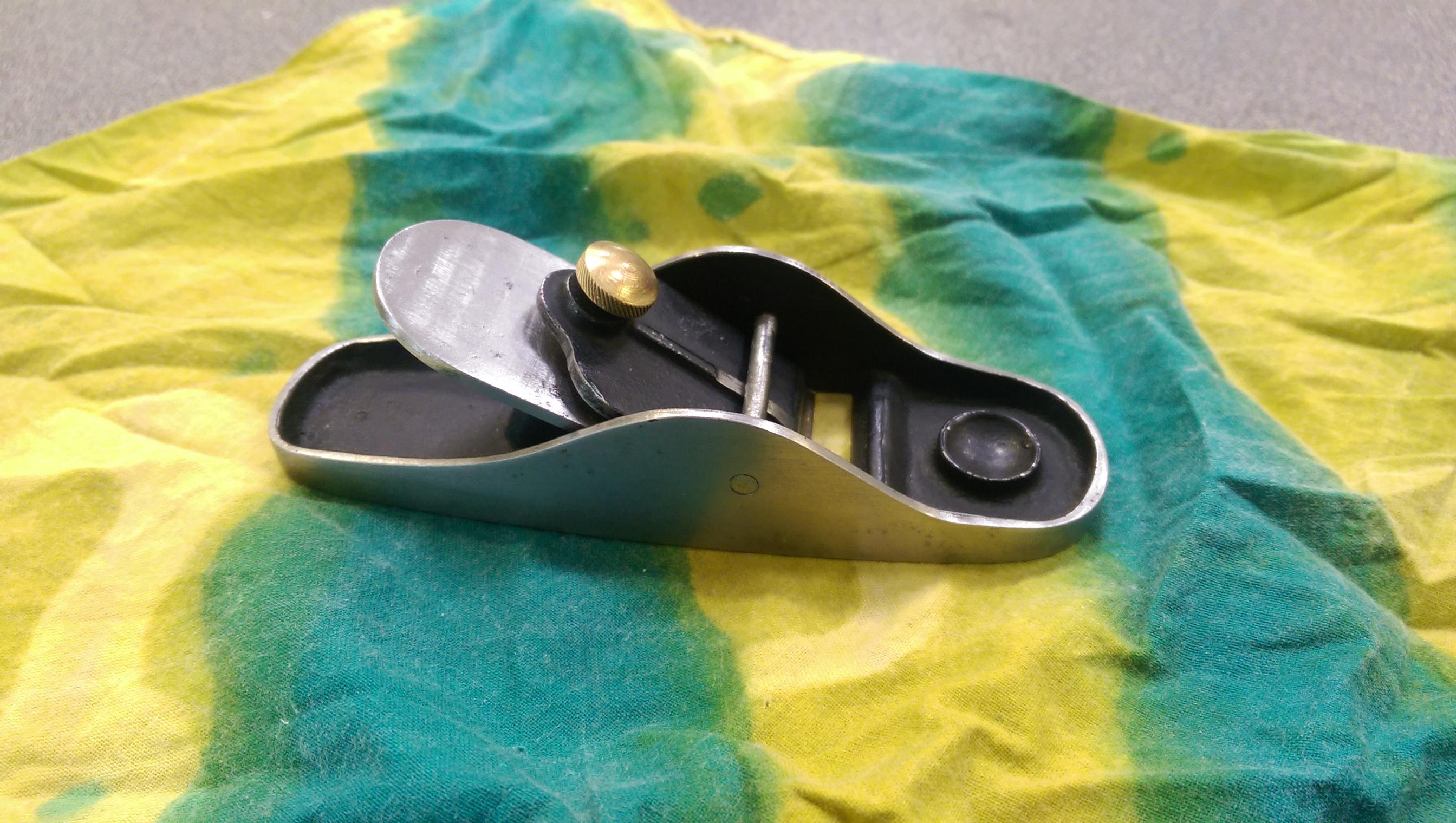 Was wondering if anyone could give me some info on this little hand