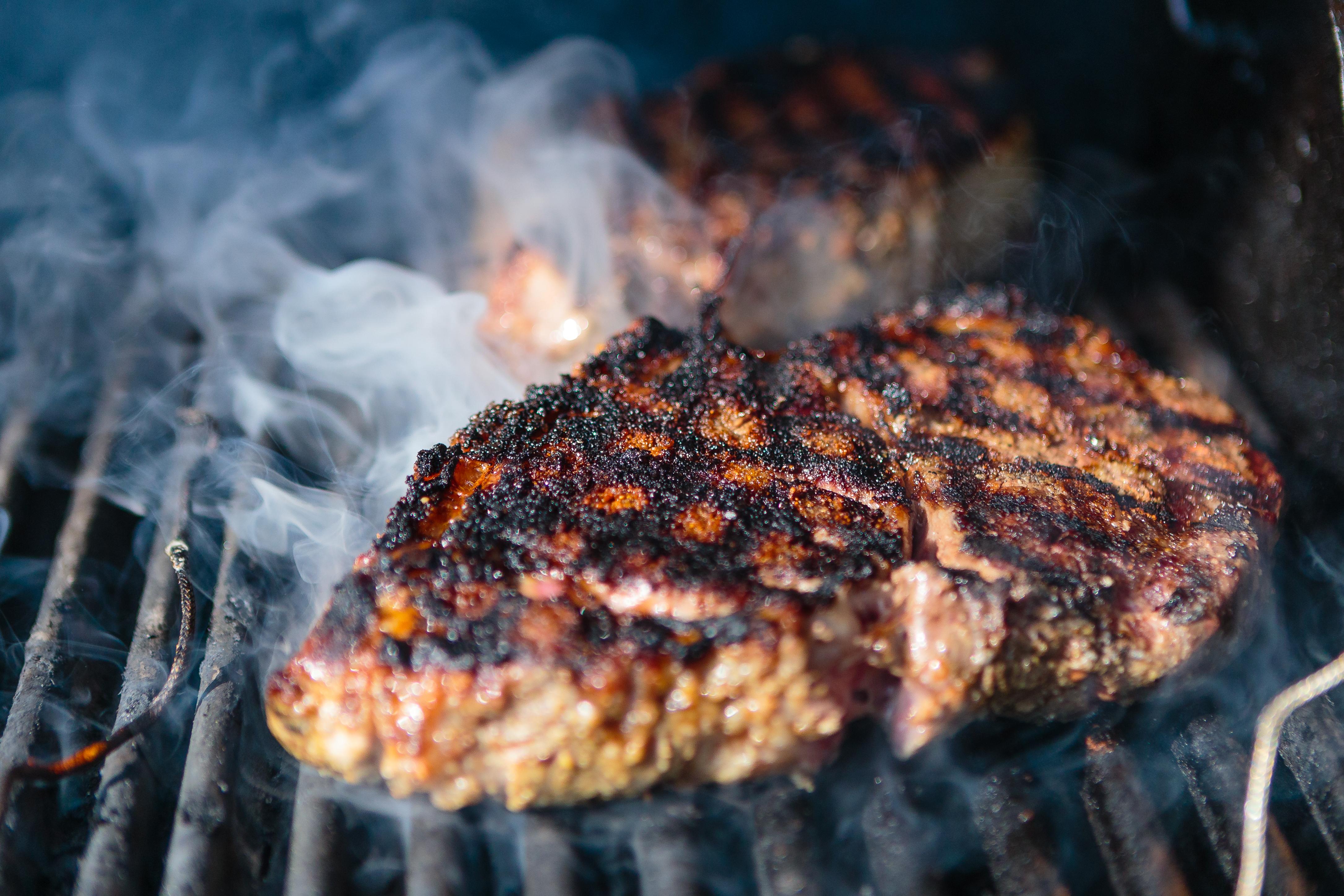 [Homemade] 20 Ounce Ribeye Steak, grilled r/food