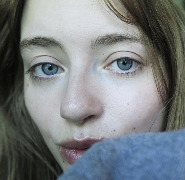 Gloria ASMR DemEyesDoe