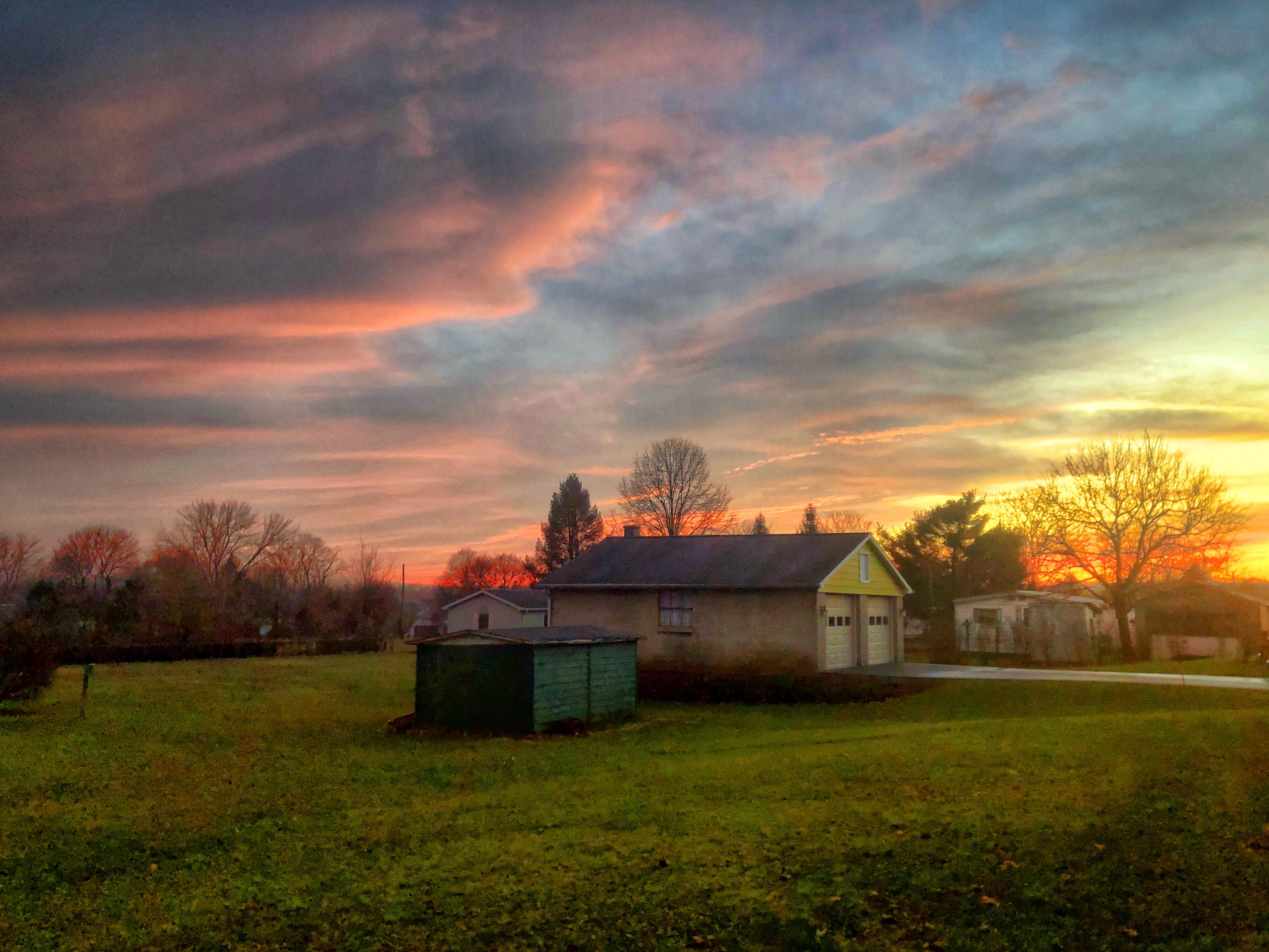 Pennsylvania Sunset Lewisburg, PA [OC] [3899 x 2982] r/sunset
