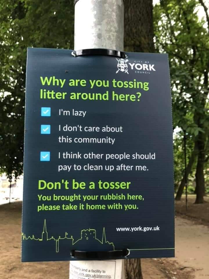 This litter sign in England. r/funny
