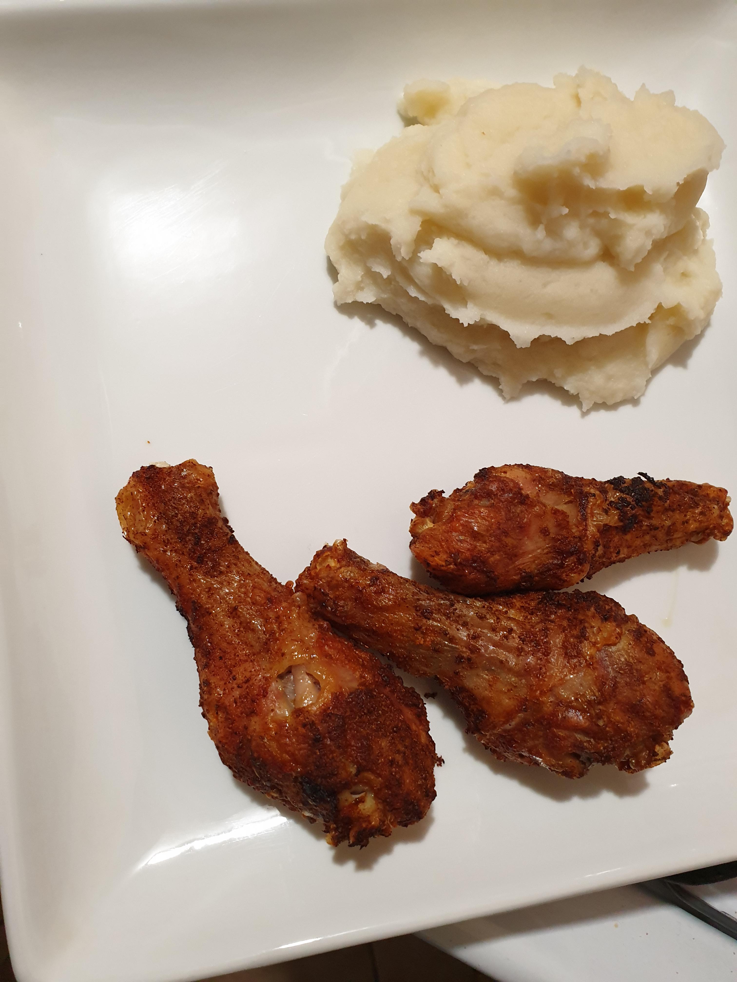 Air Fryer Drumsticks. Seasoned with Old Bay Seasoning r/airfryer