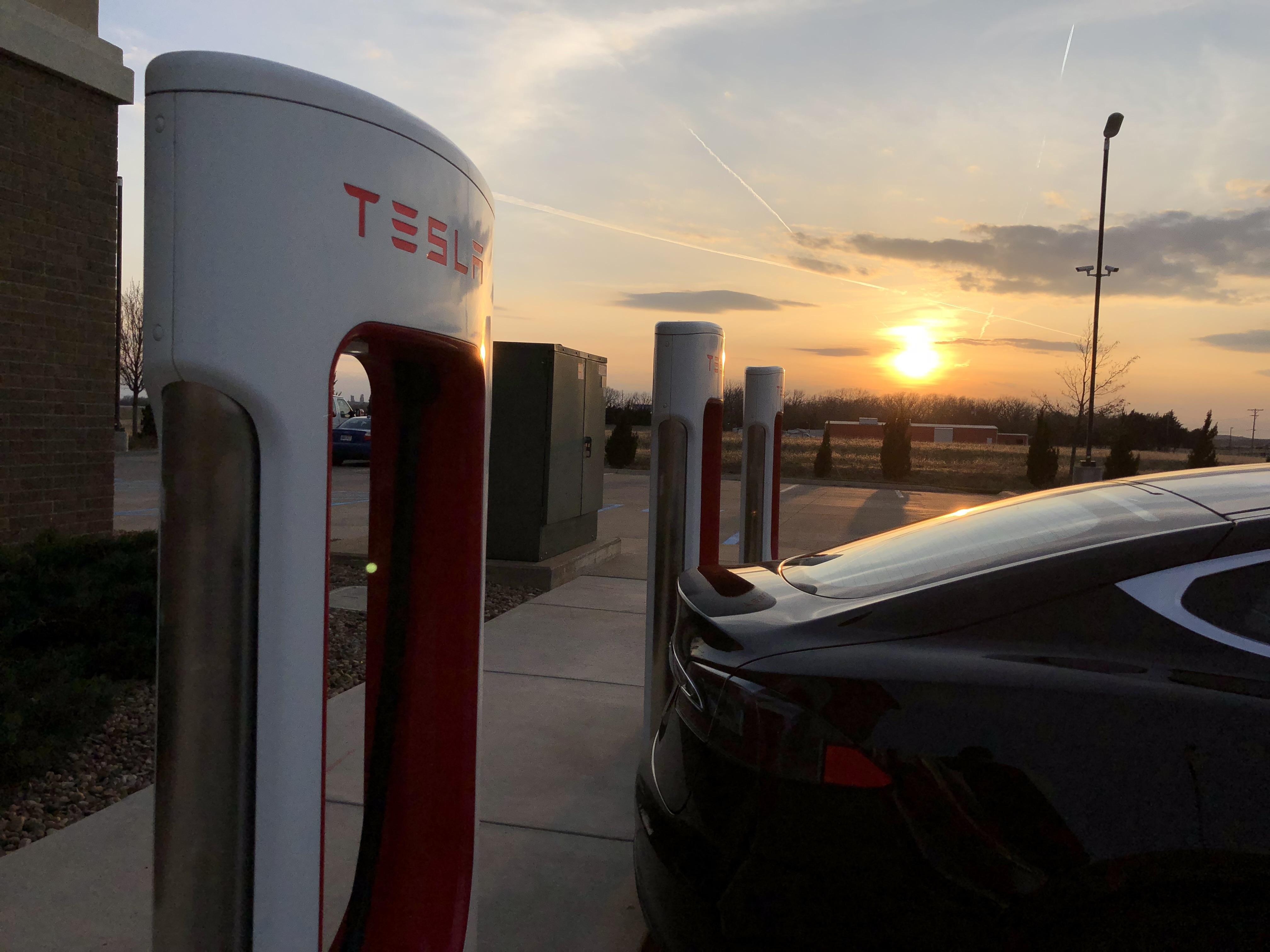 Tesla Supercharger at Salina, Kansas r/superchargers