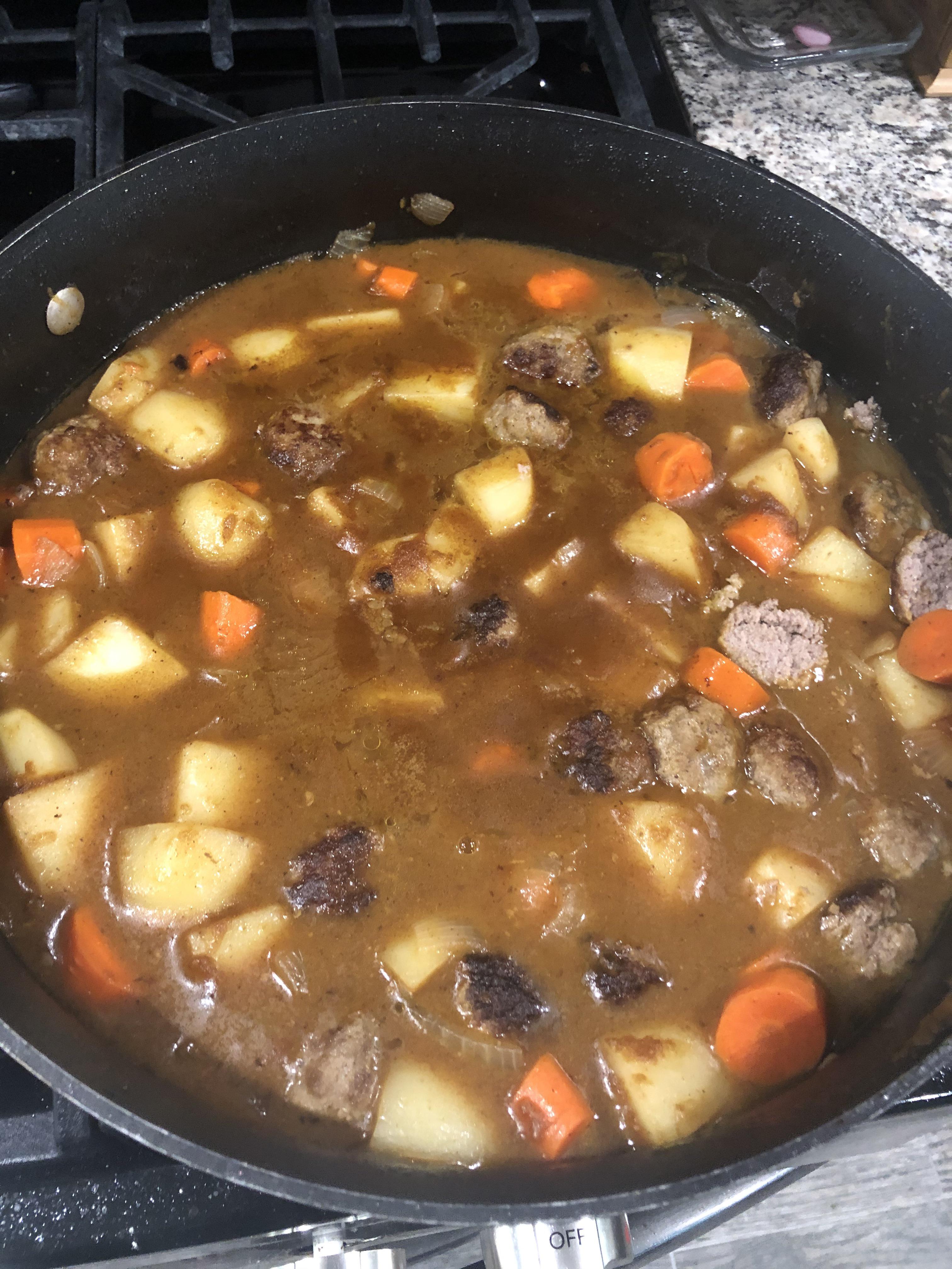 [homemade] Japanese curry with meatballs. r/food